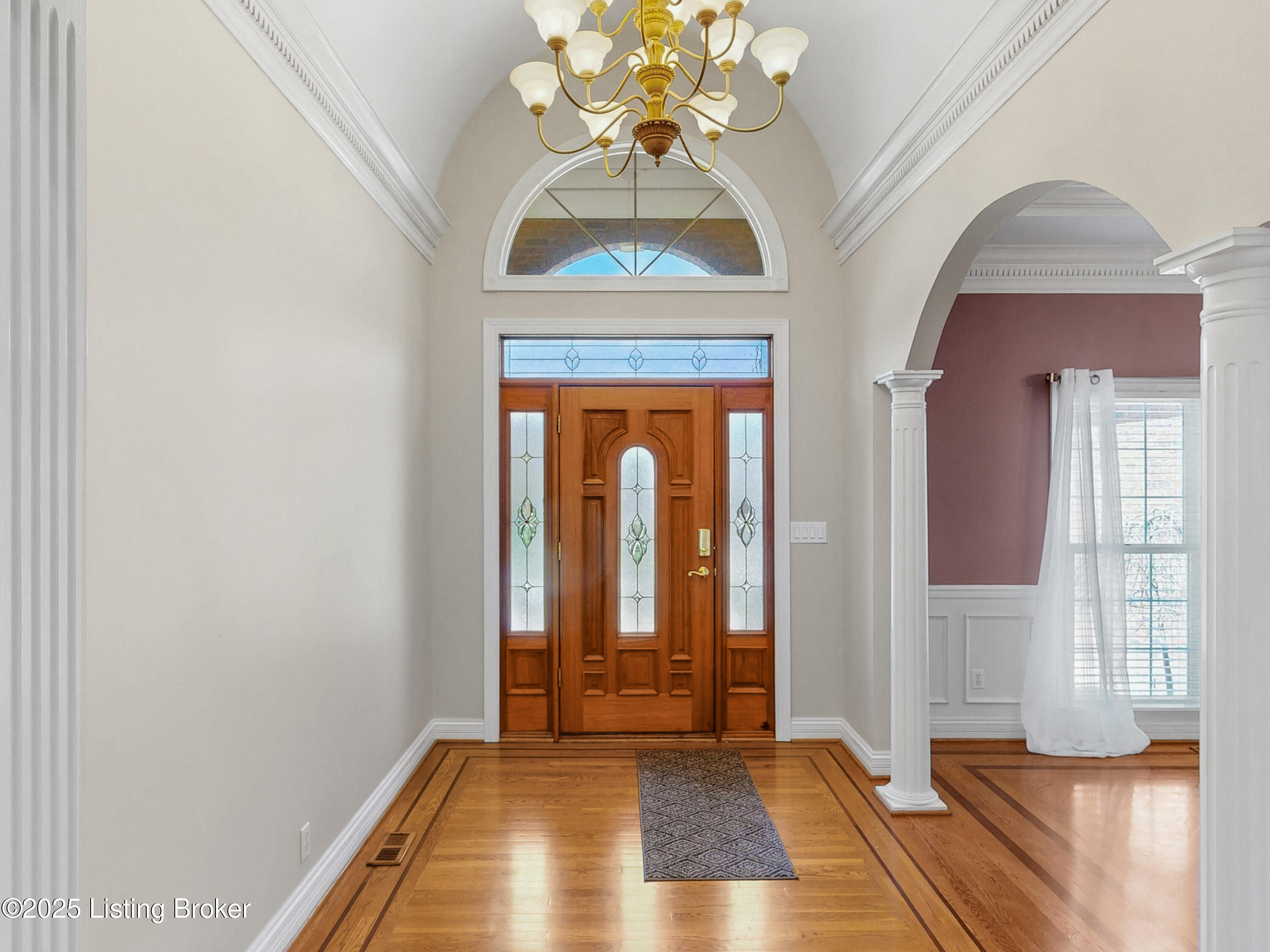 5200 Wolfpen Woods Dr