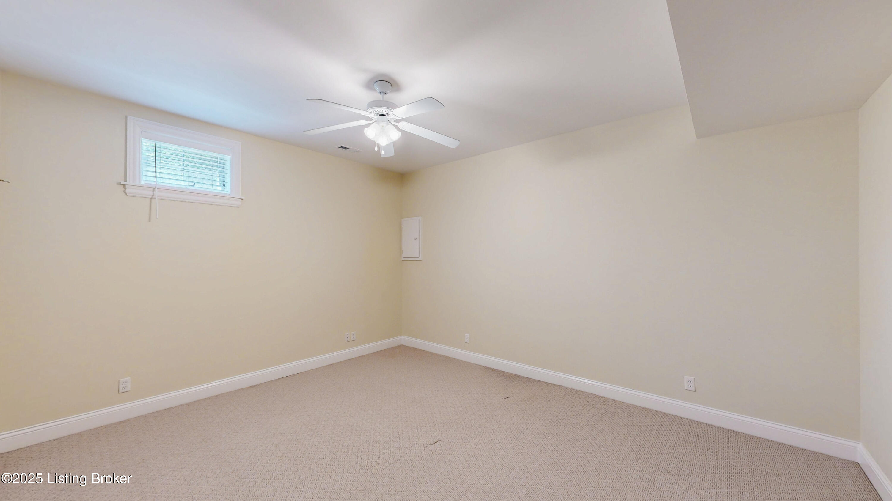 5200 Wolfpen Woods Dr