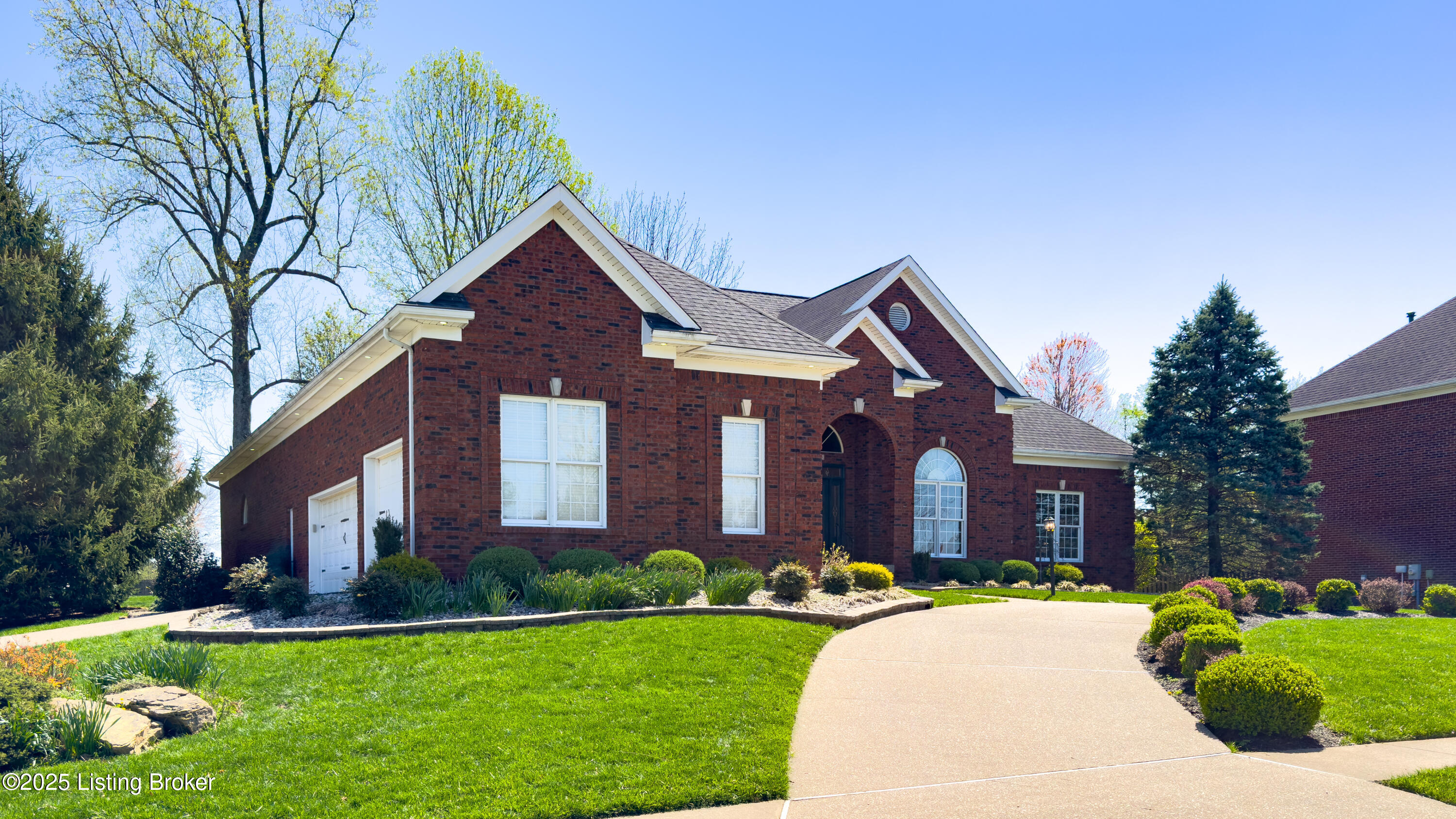 5200 Wolfpen Woods Dr