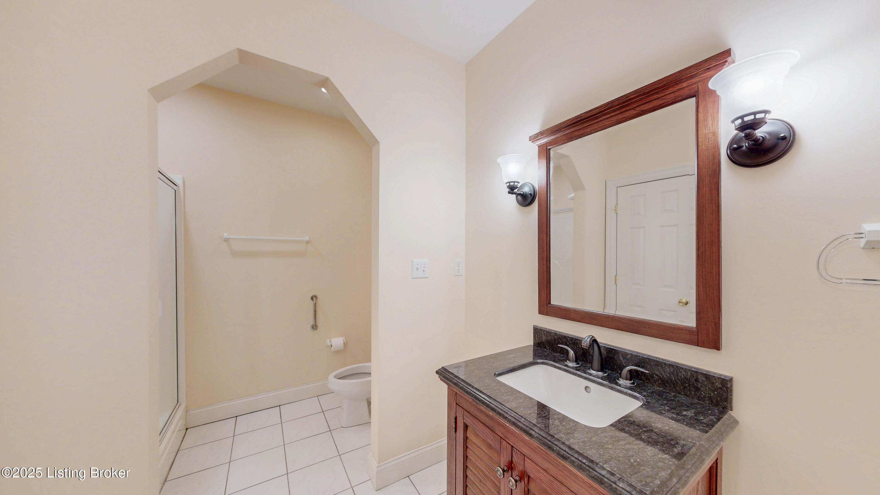5200 Wolfpen Woods Dr
