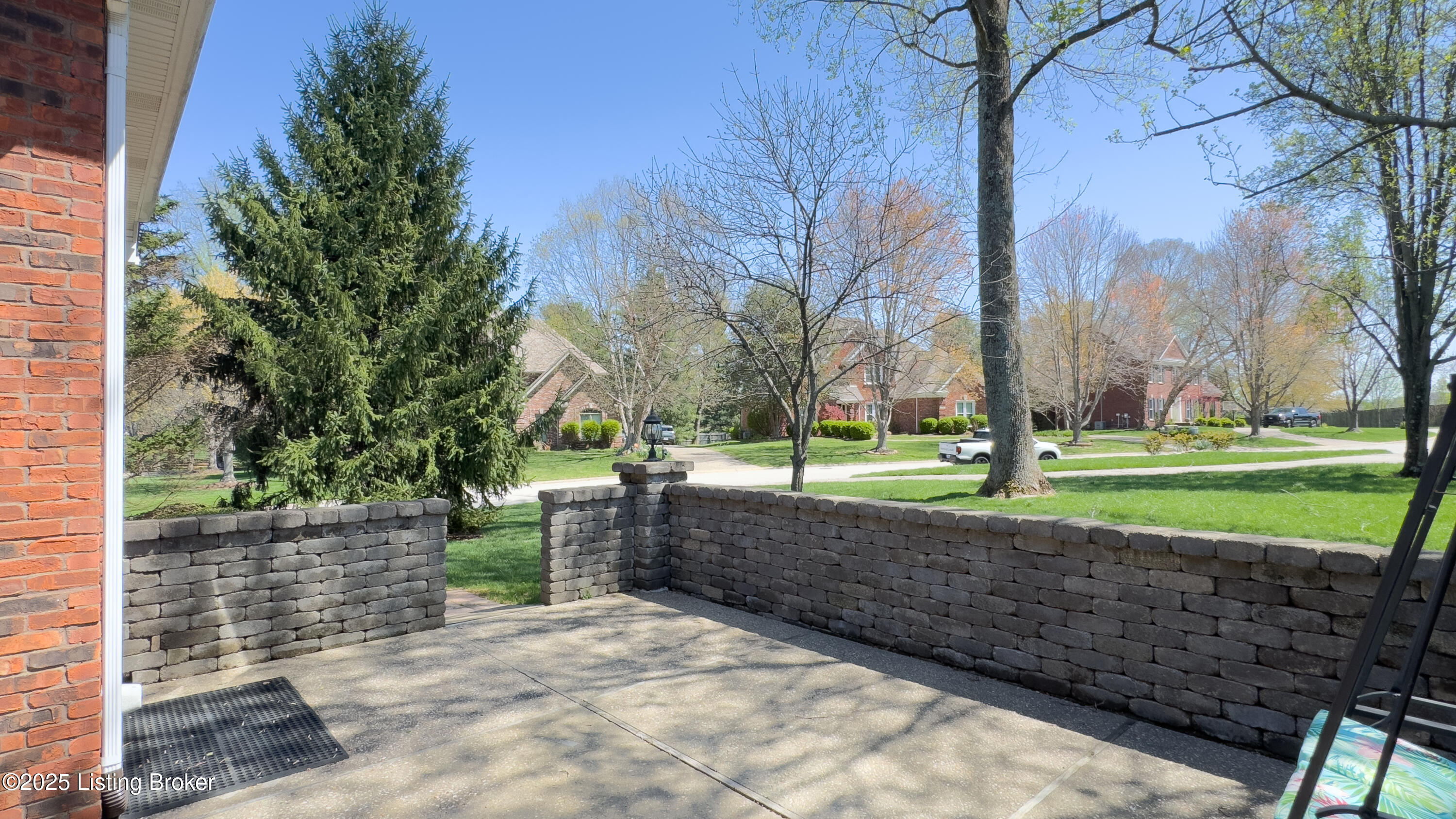 5200 Wolfpen Woods Dr