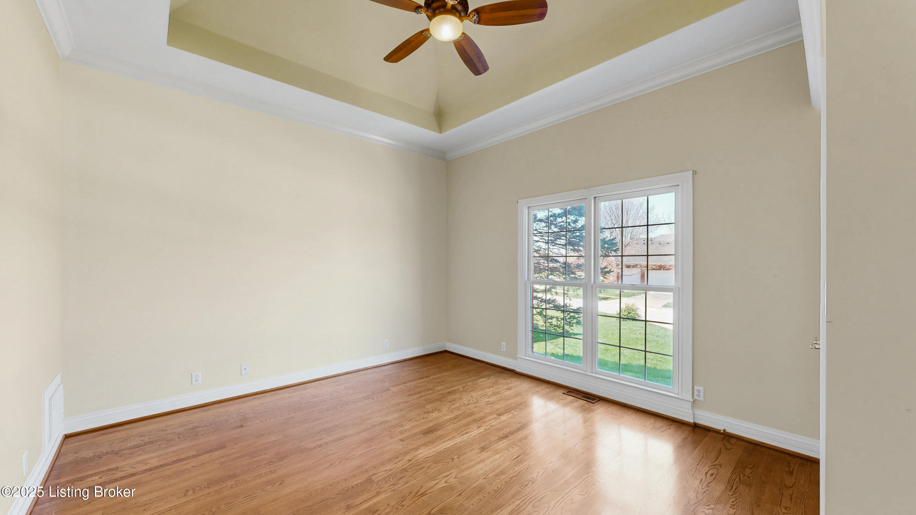 5200 Wolfpen Woods Dr