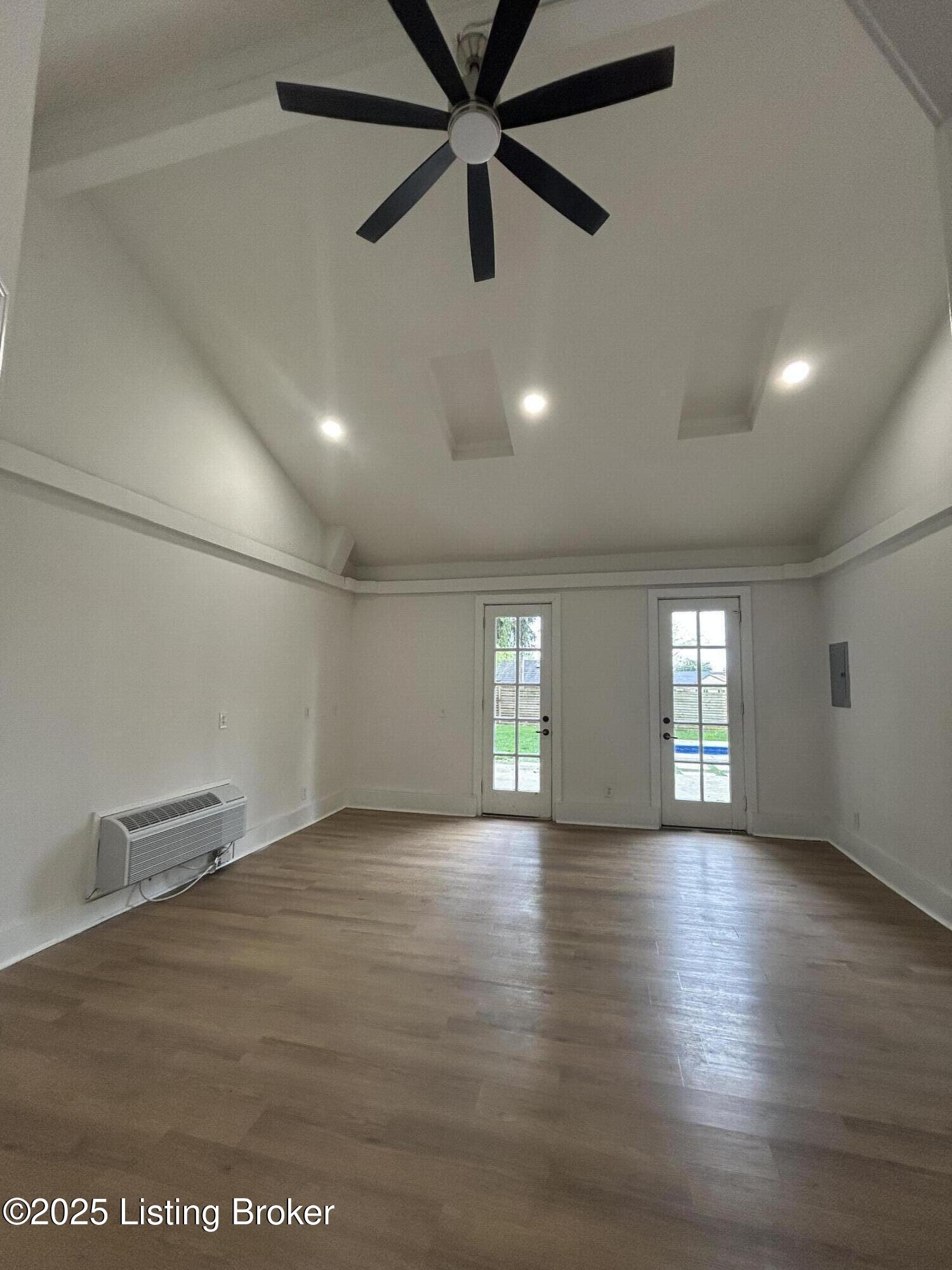 2916 Edmonia Ave