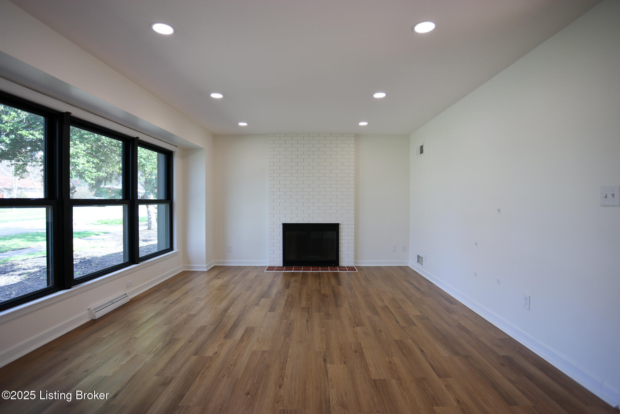 2916 Edmonia Ave