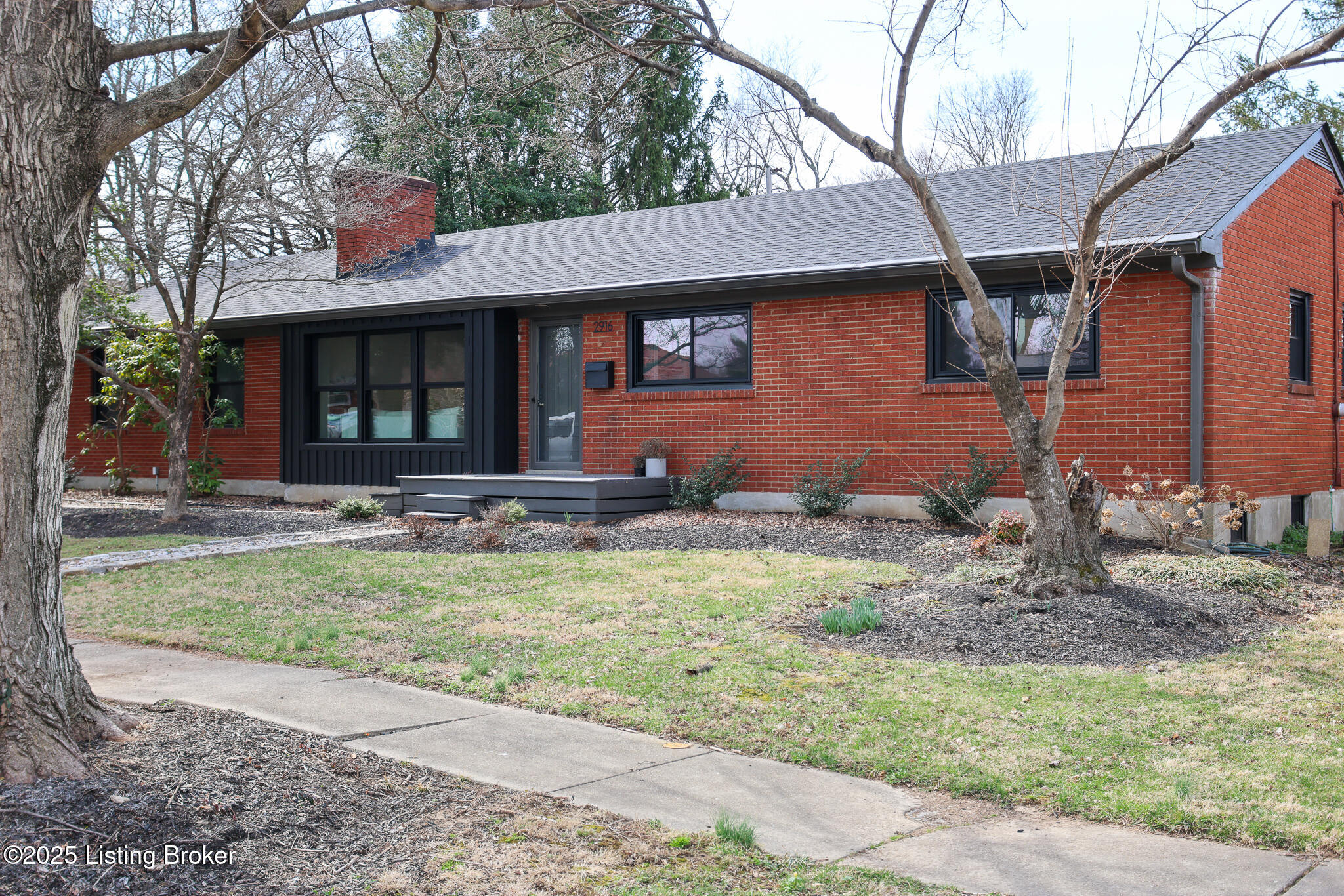2916 Edmonia Ave