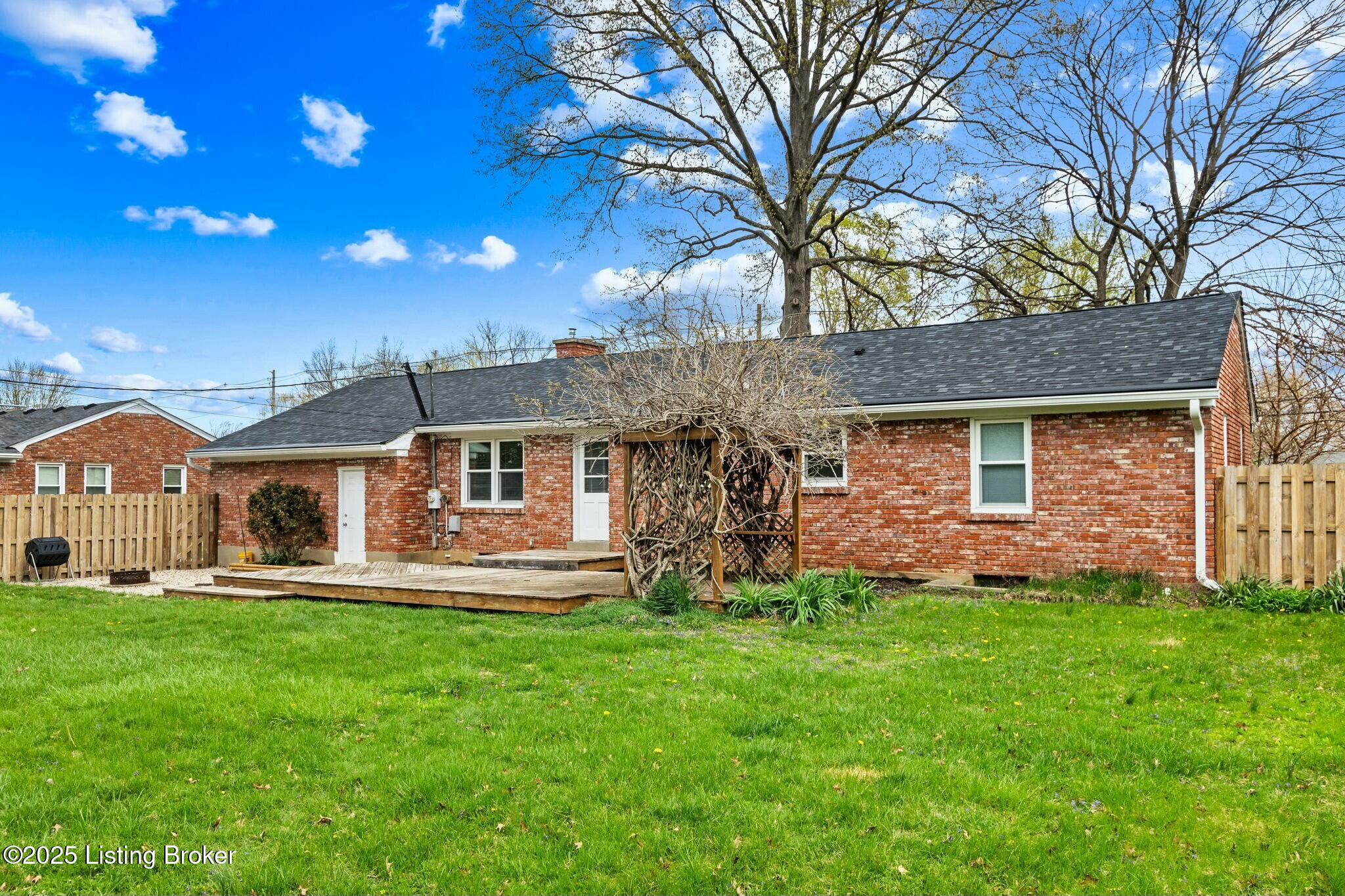 2806 Browns Ln