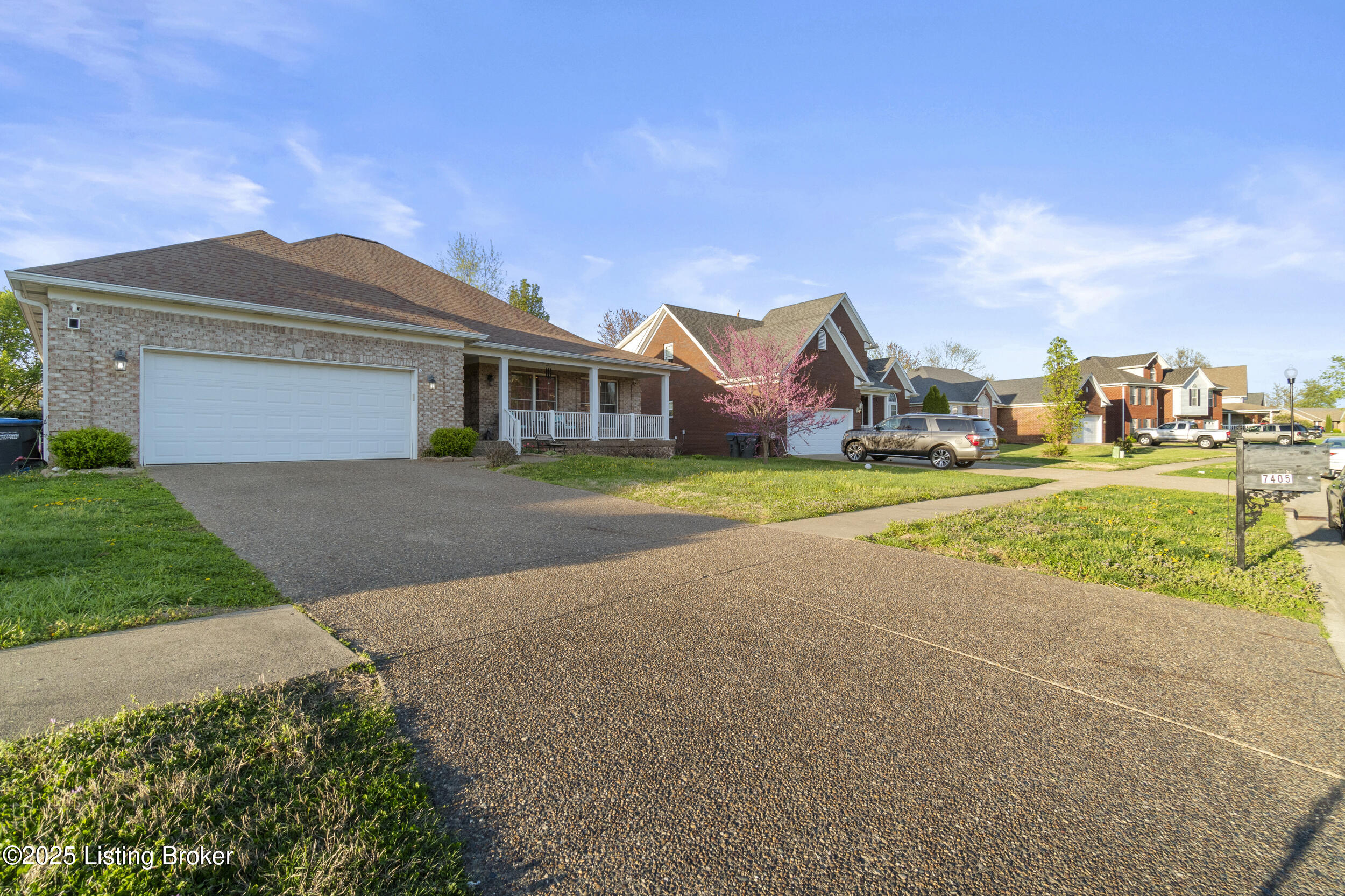 7405 Apple Mill Dr