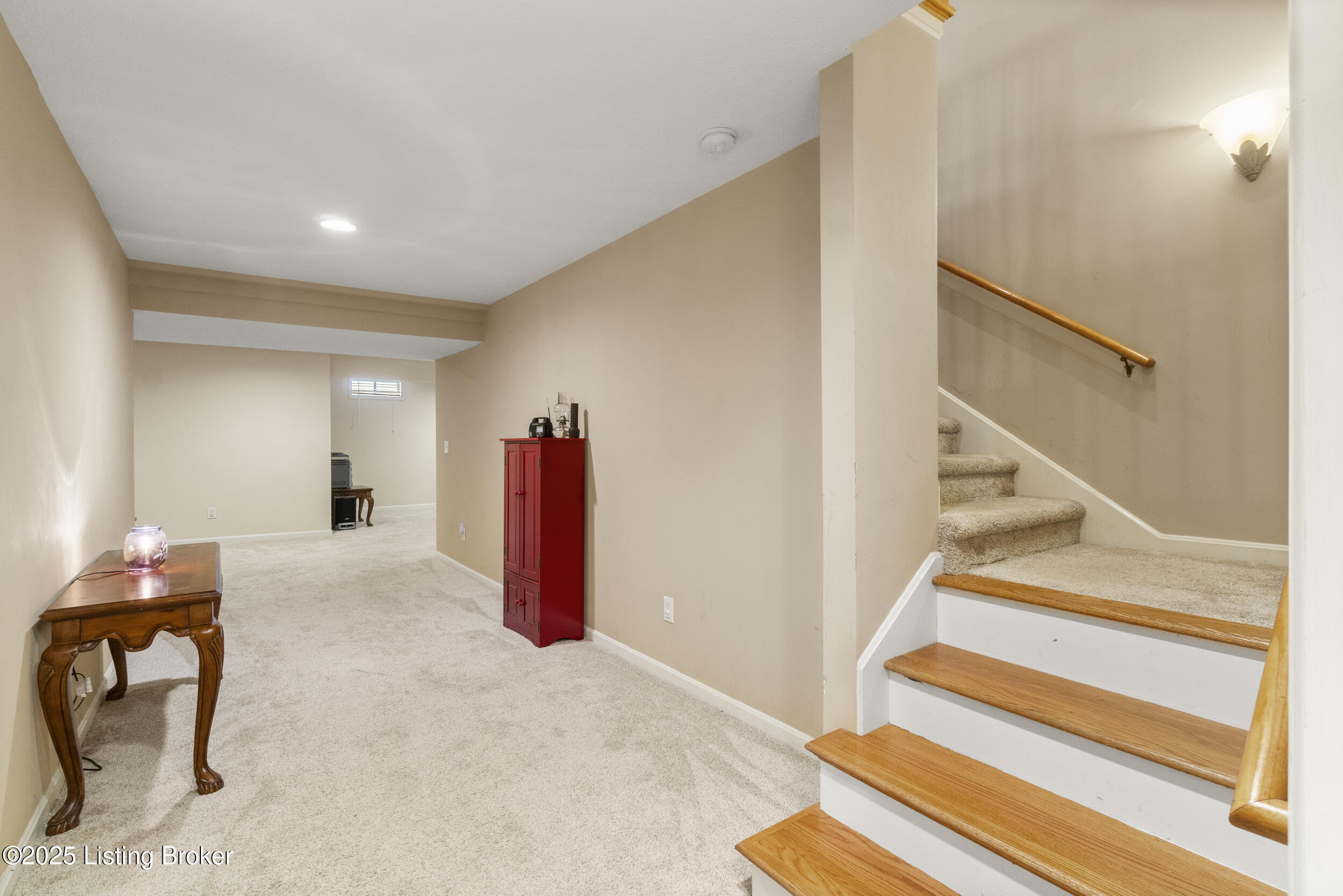 7405 Apple Mill Dr