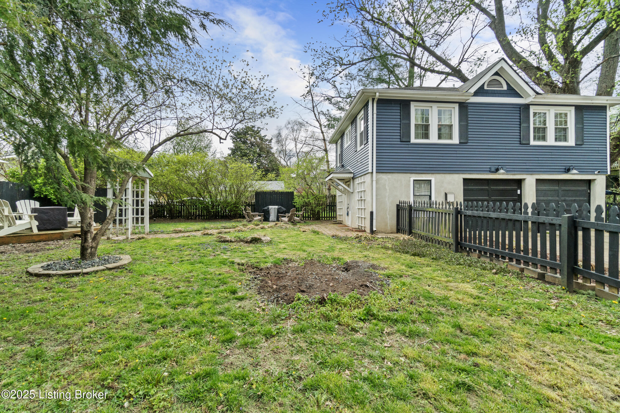 1315 R Highland Ave