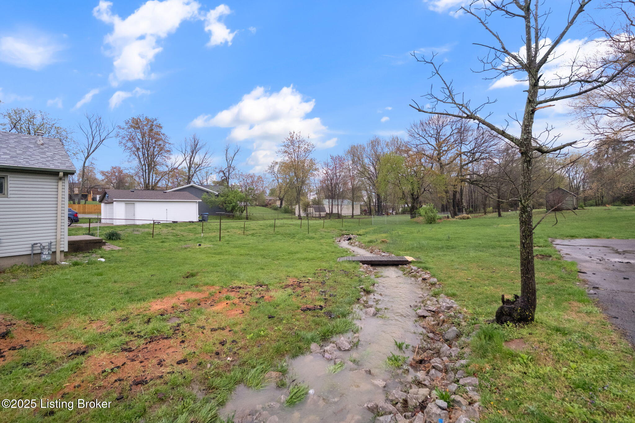 7813 Manslick Rd