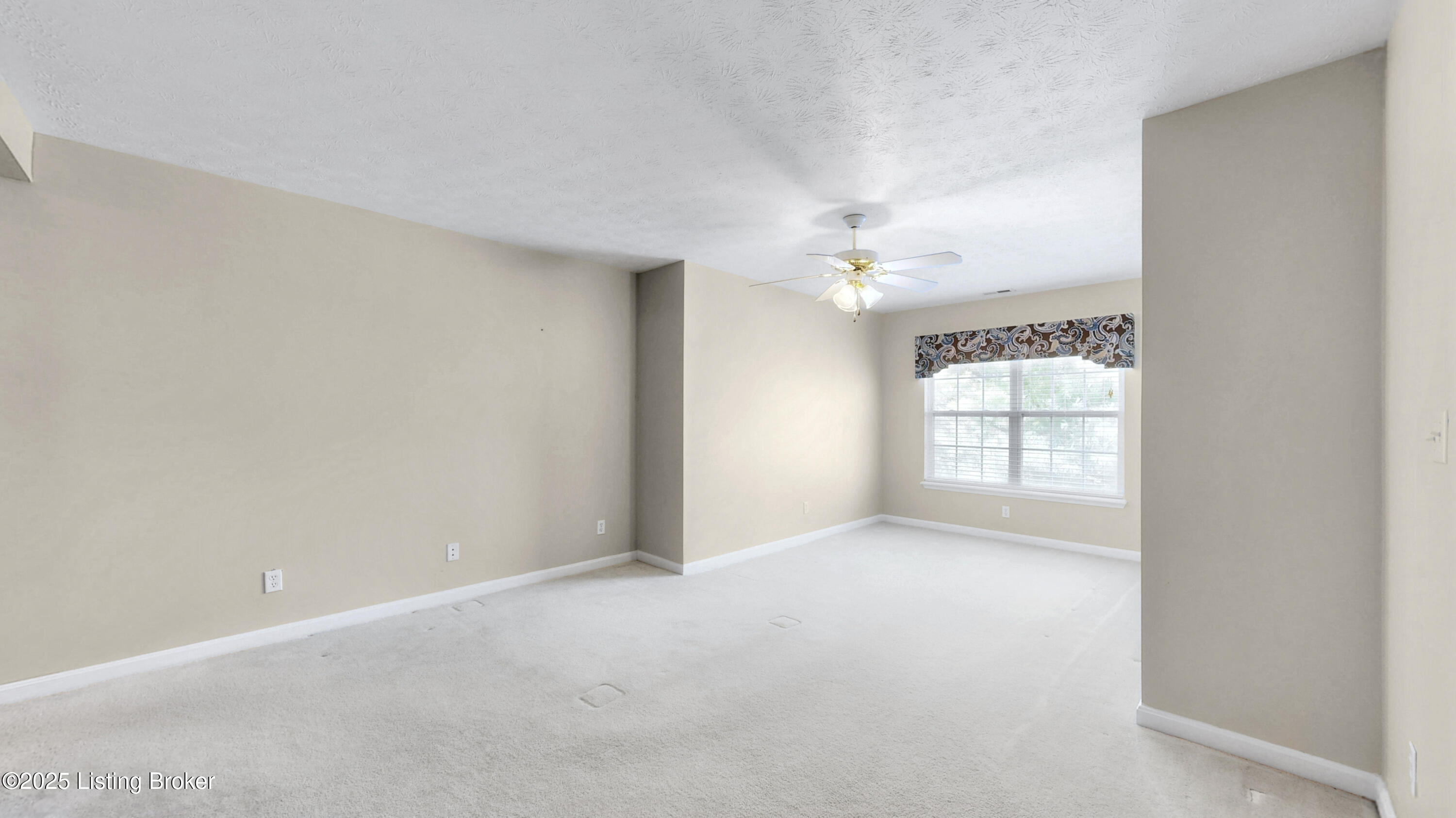 10246 Pine Glen Cir