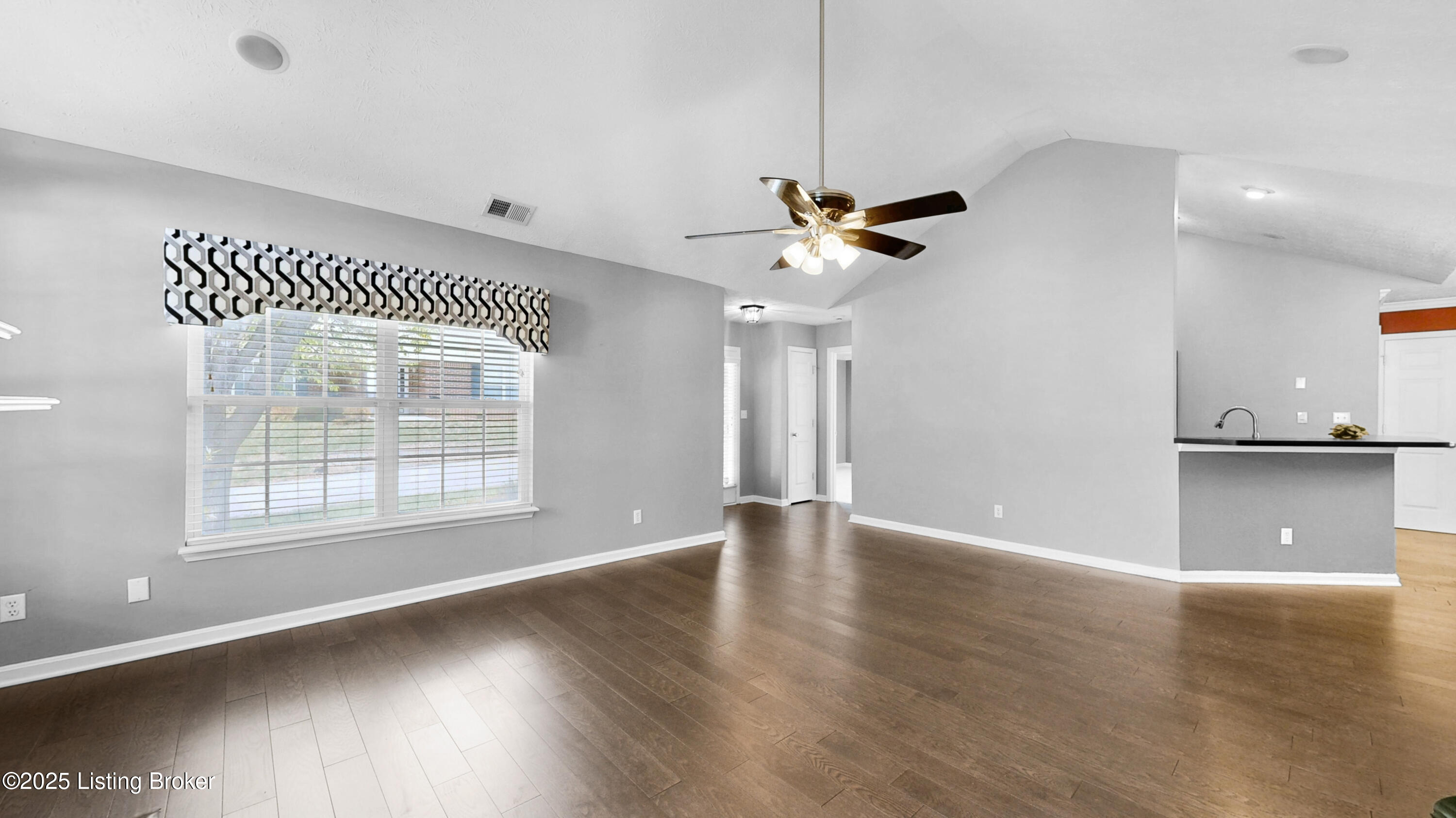 10246 Pine Glen Cir