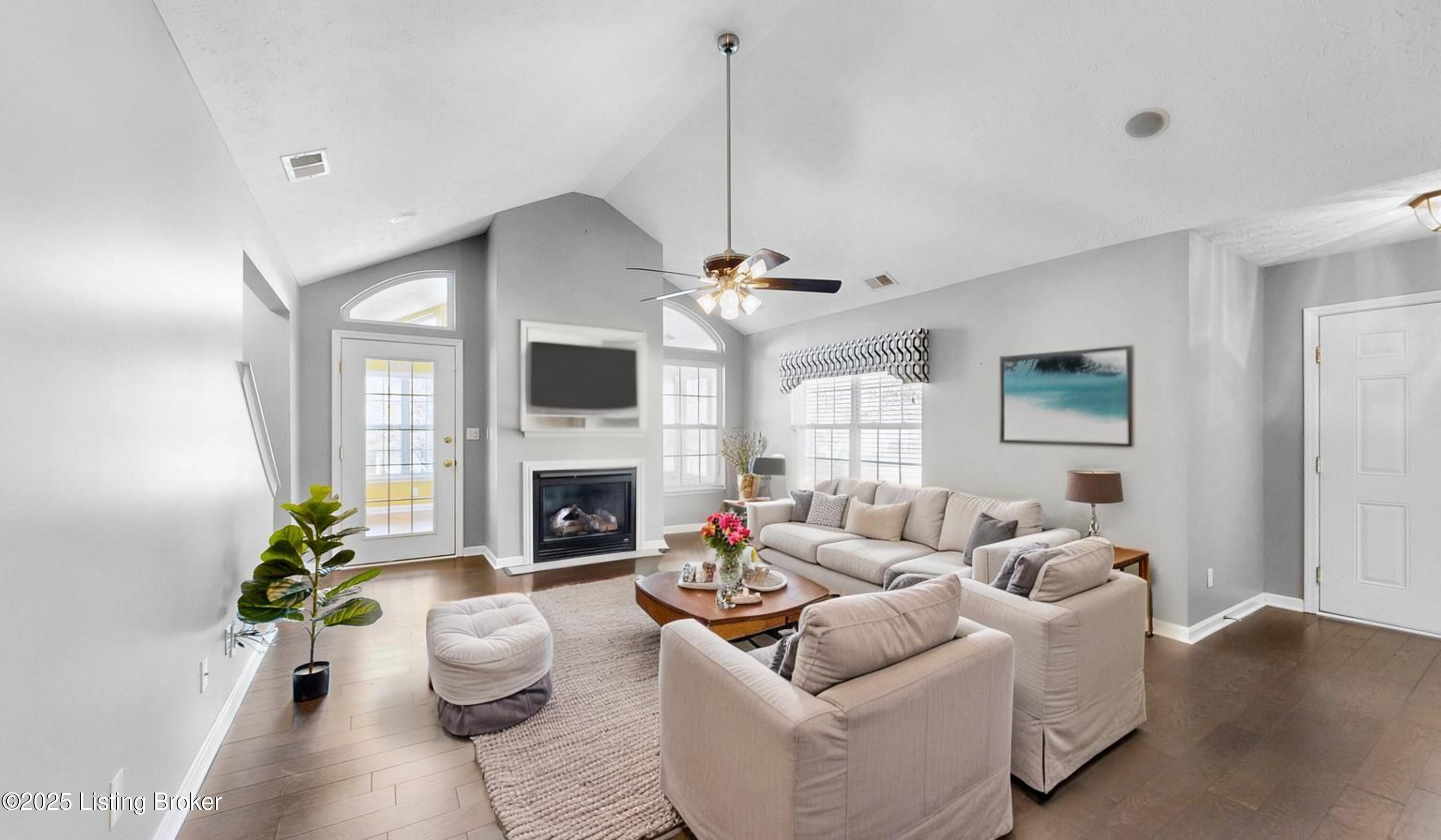 10246 Pine Glen Cir