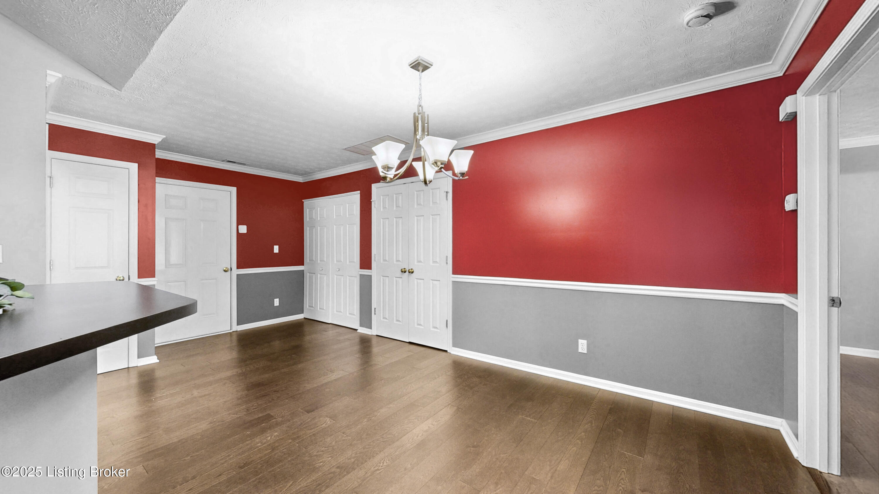 10246 Pine Glen Cir