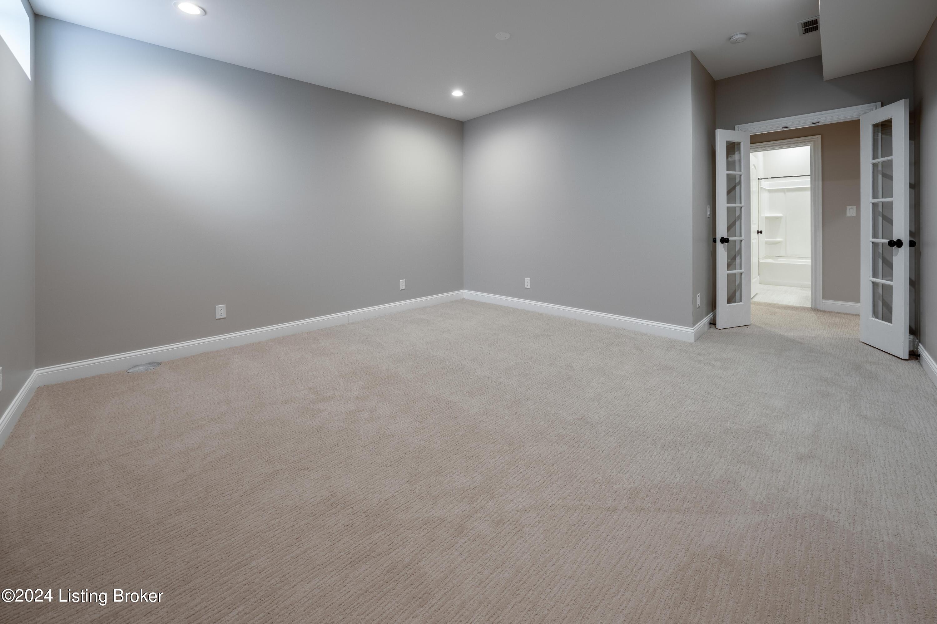 6405 Mistflower Cir