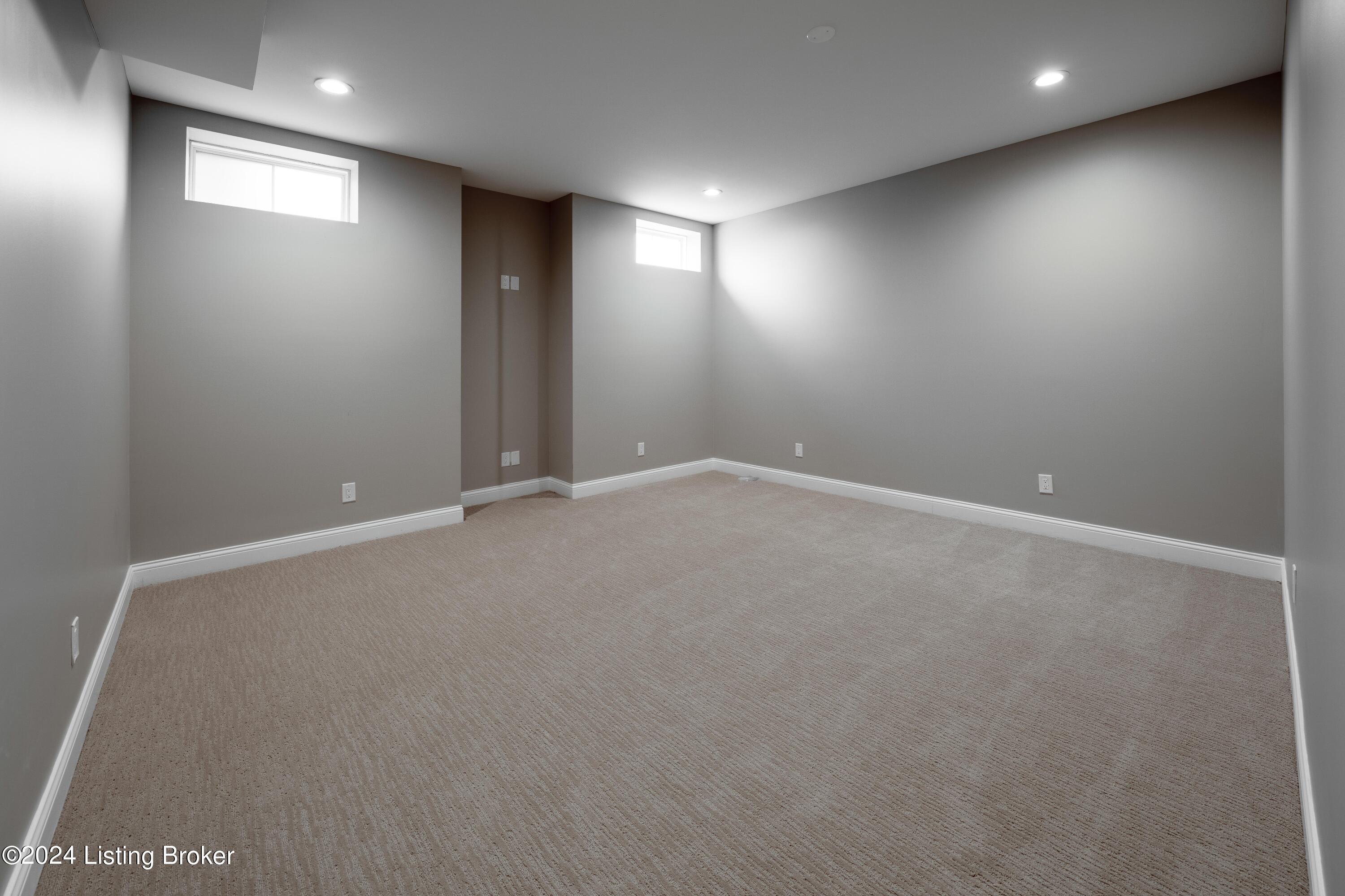 6405 Mistflower Cir