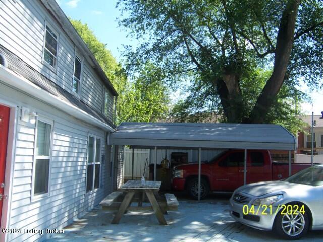 4813 E Manslick Rd