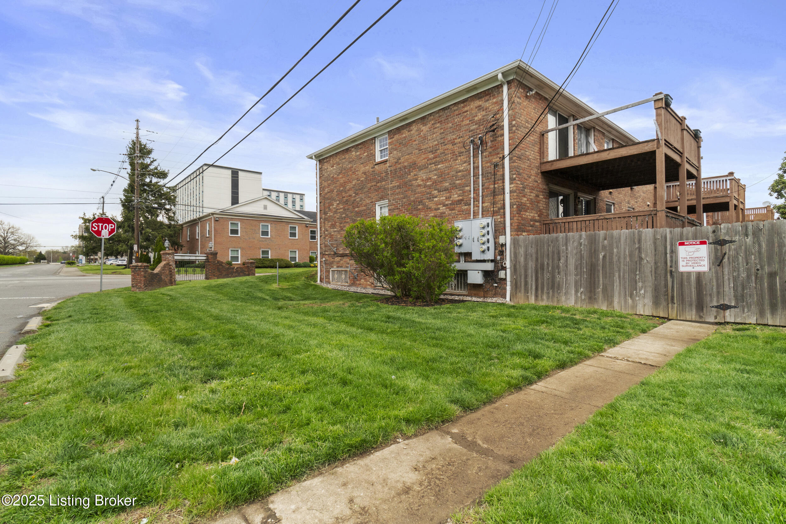 1934 Goldsmith Ln 5