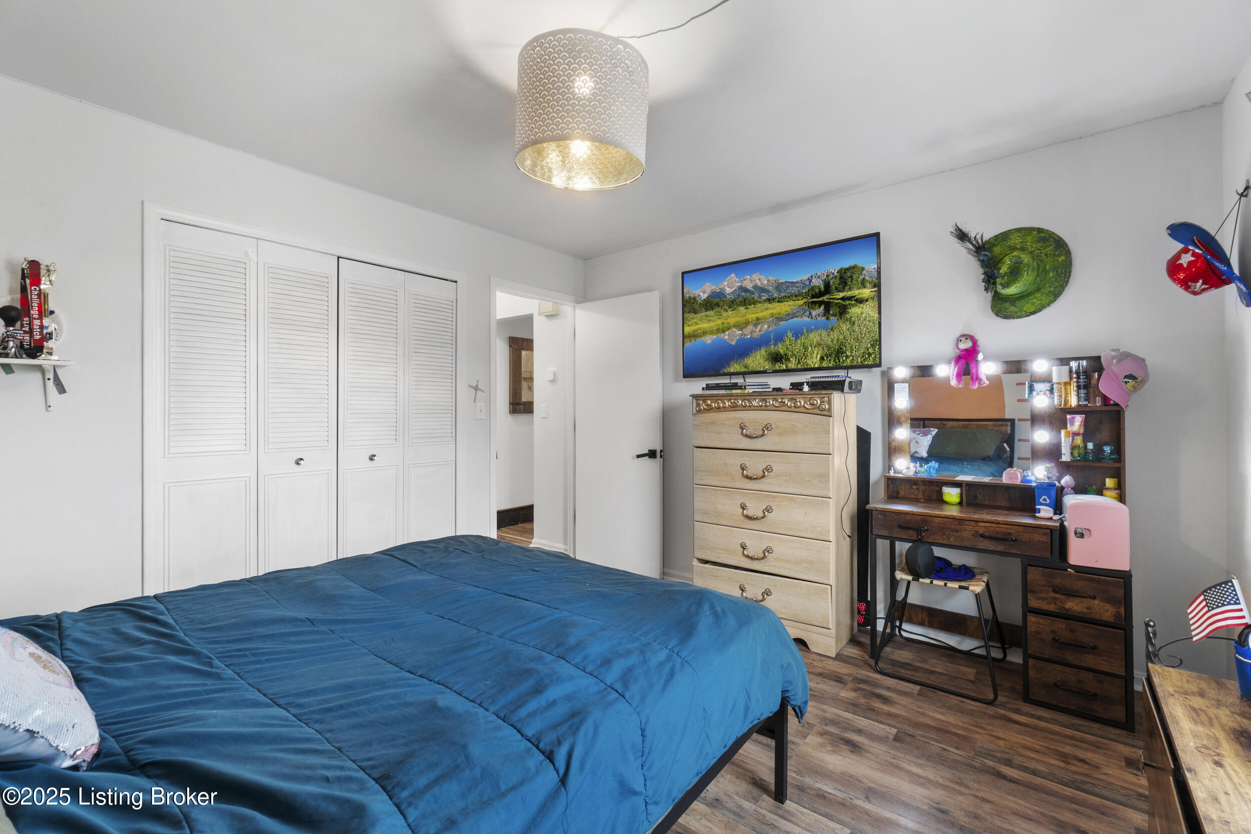 1934 Goldsmith Ln 5