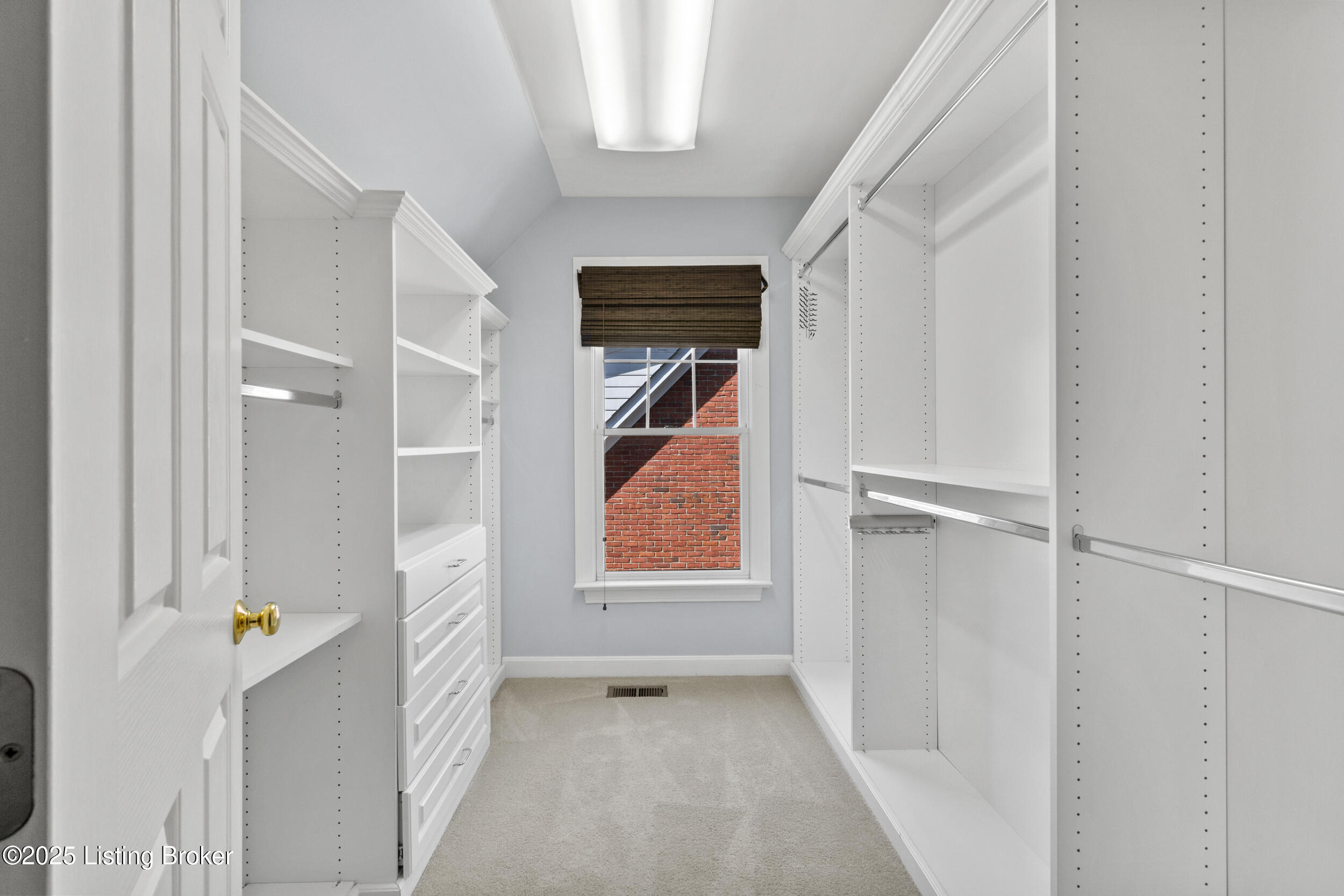 304 Exchange Ave