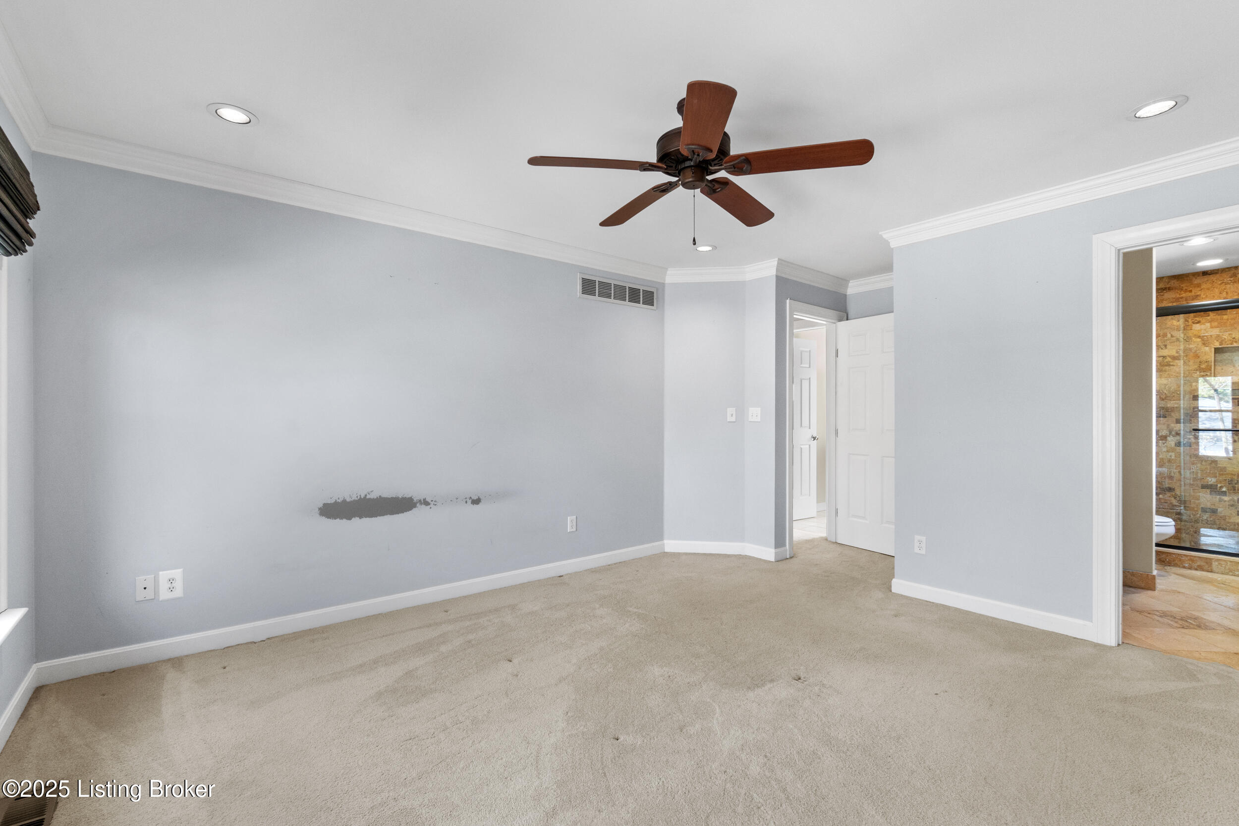 304 Exchange Ave