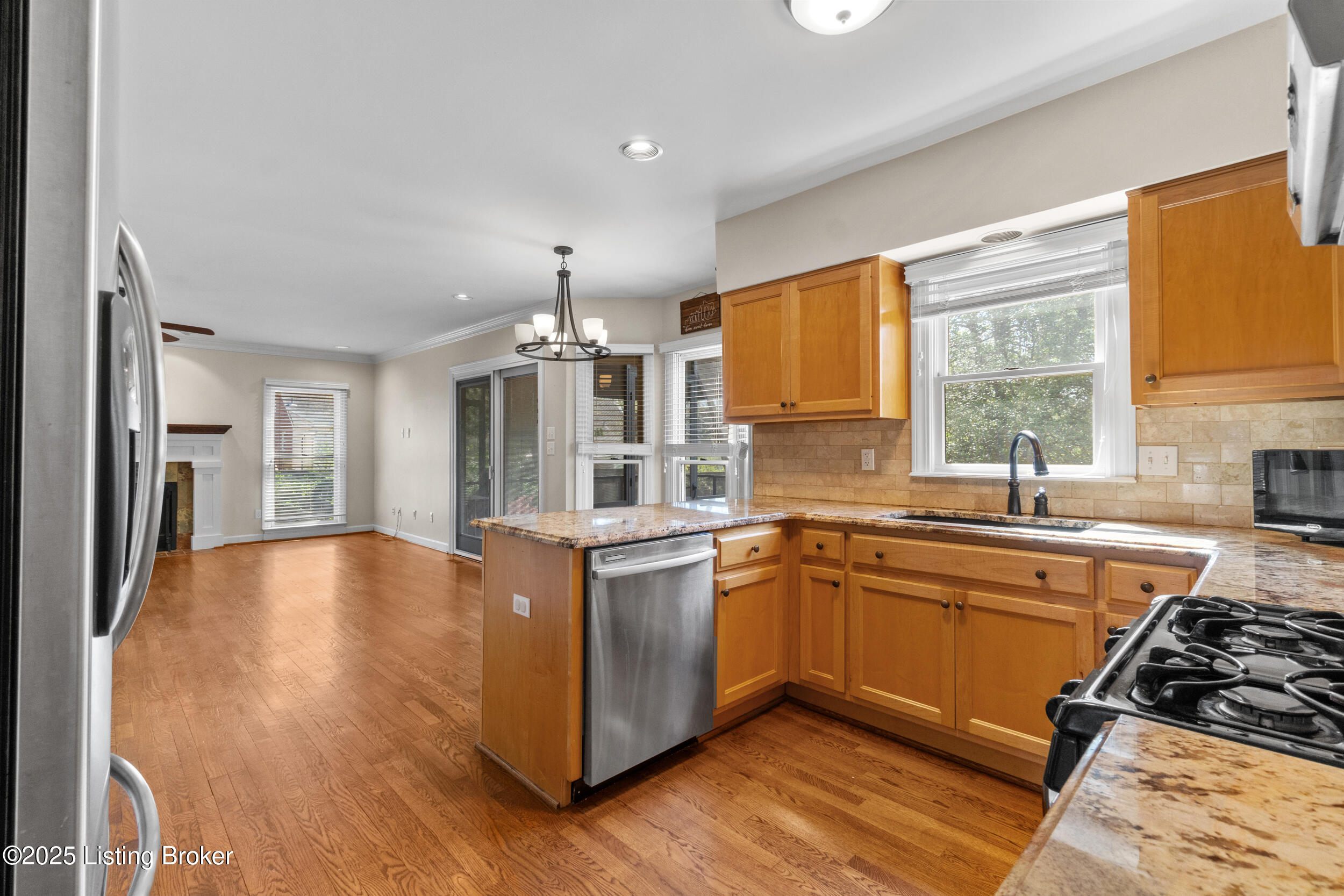 304 Exchange Ave