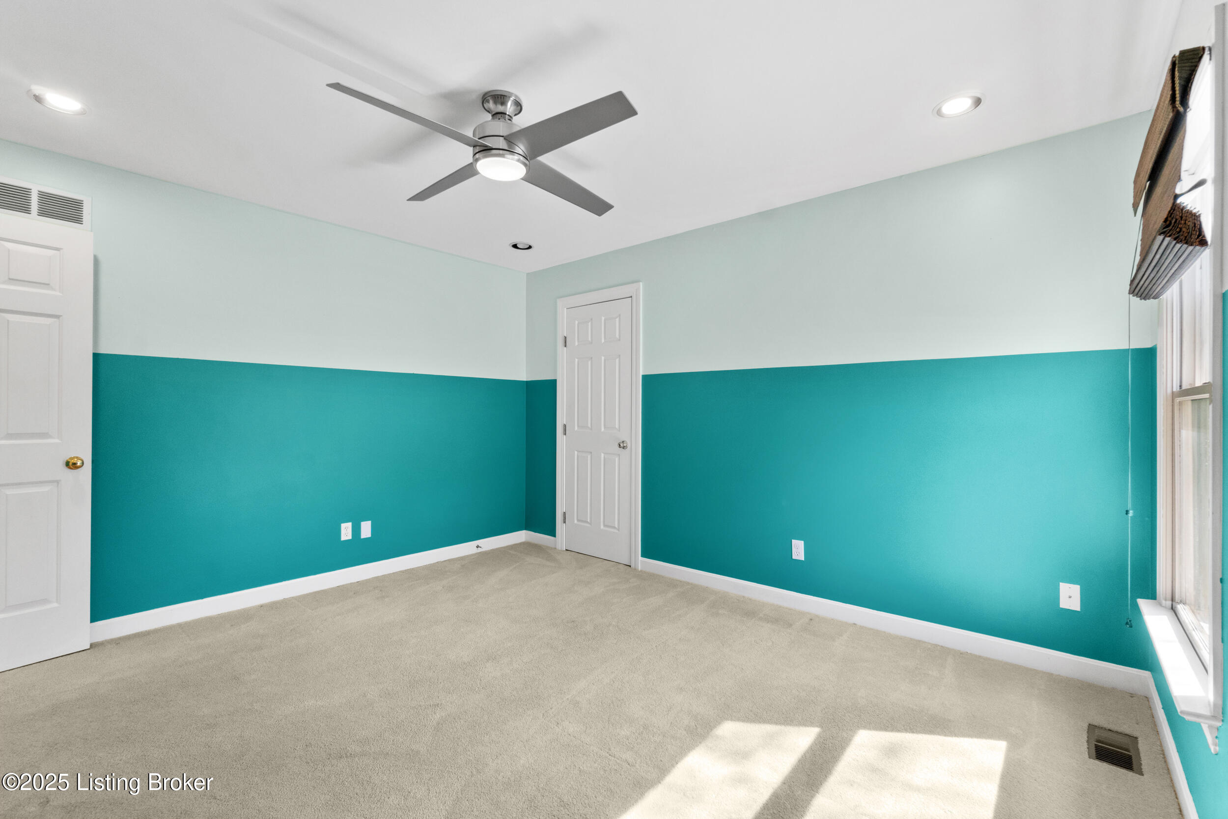304 Exchange Ave