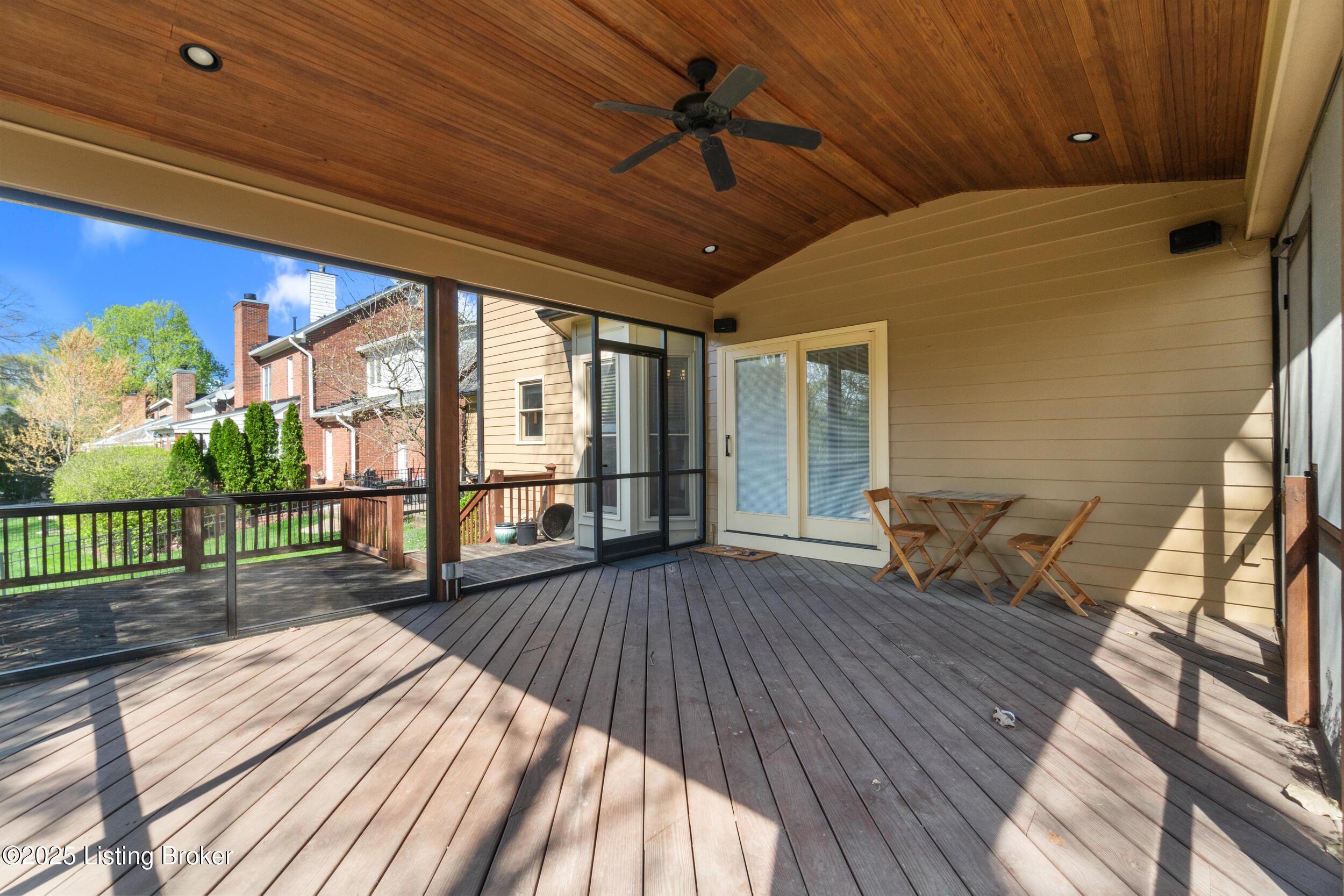 304 Exchange Ave