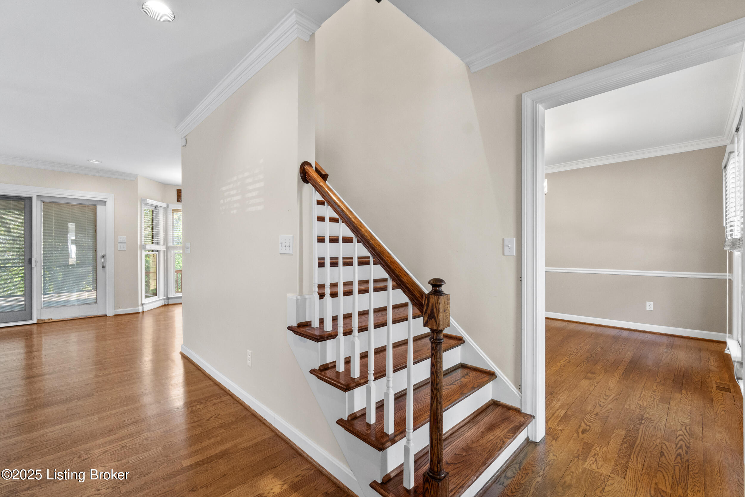 304 Exchange Ave