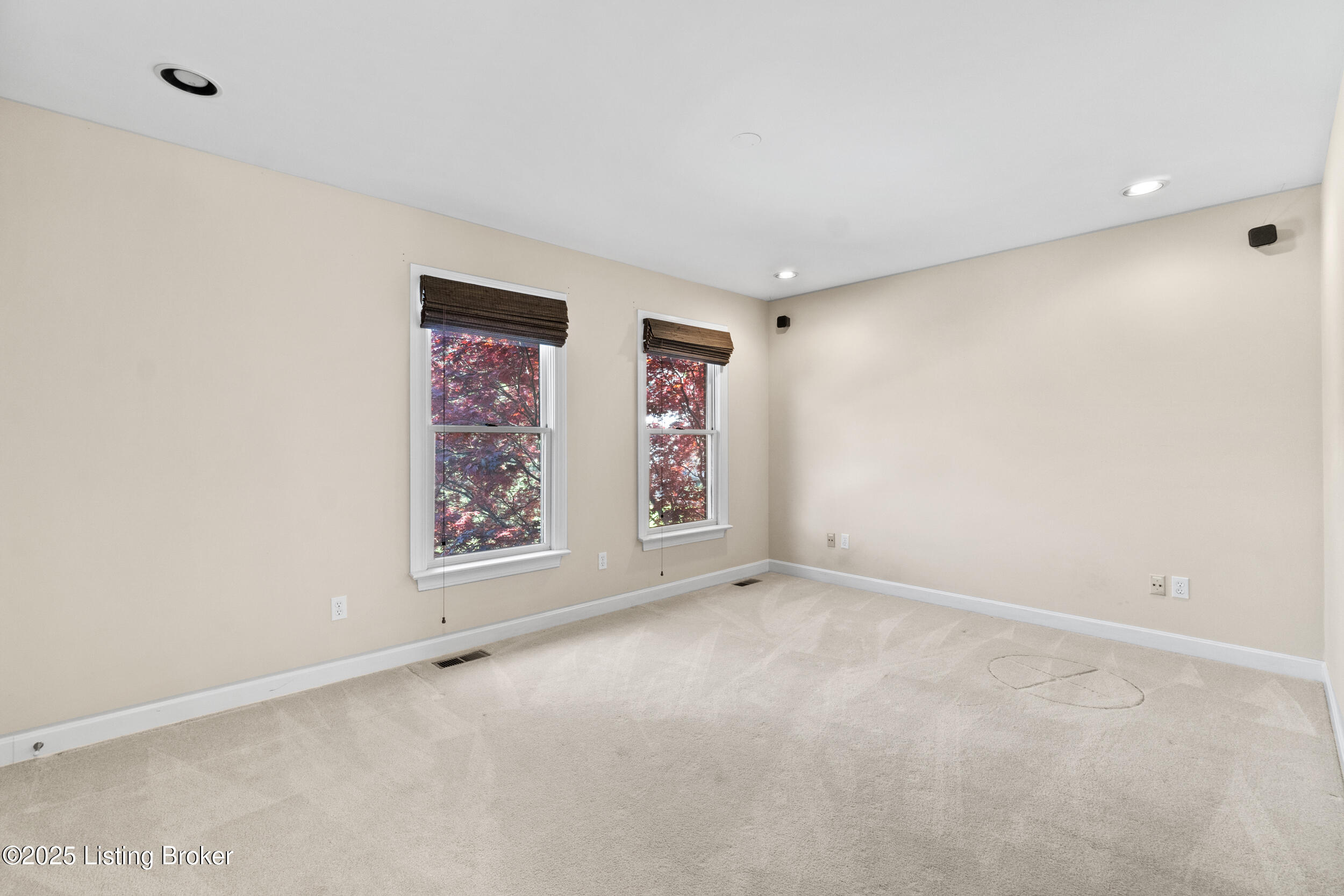 304 Exchange Ave
