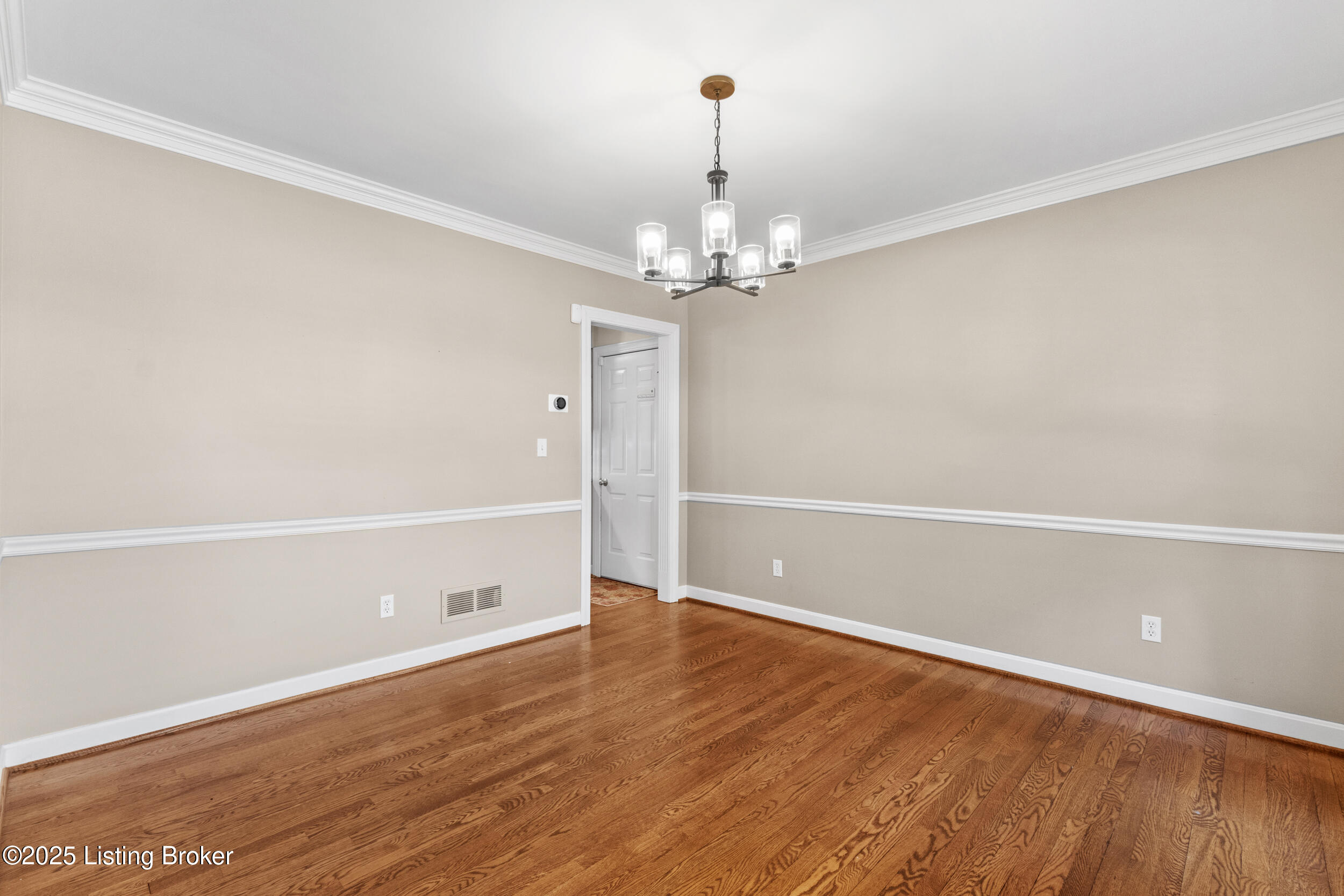 304 Exchange Ave