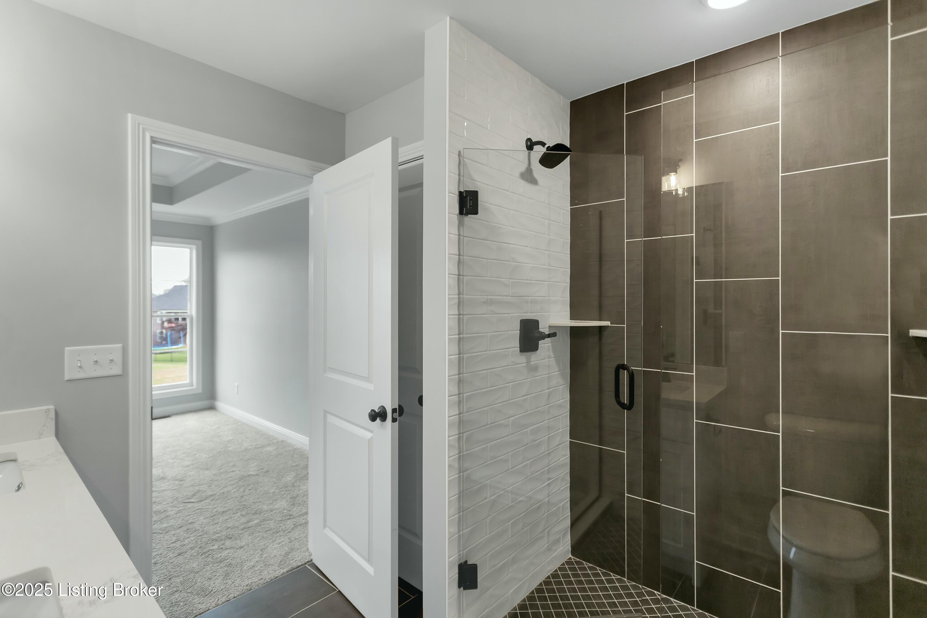 382 Williamsburg Dr