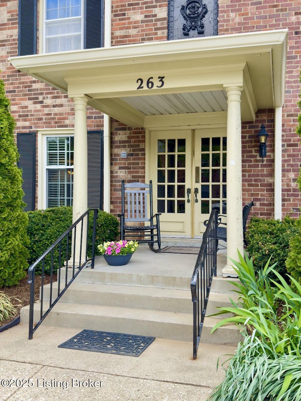 263 Stonehenge Dr 101