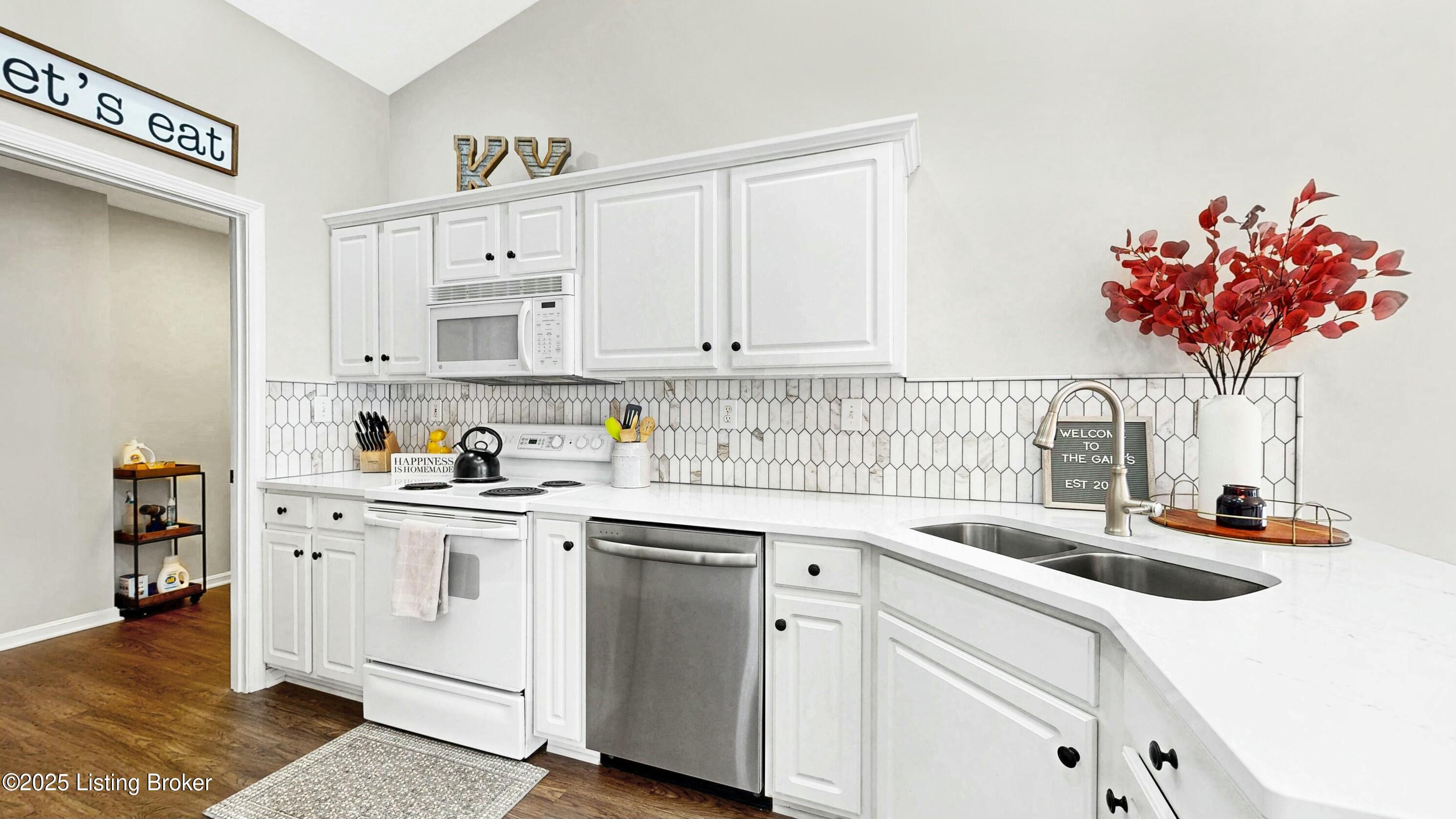 11005 Cambridge Commons Dr