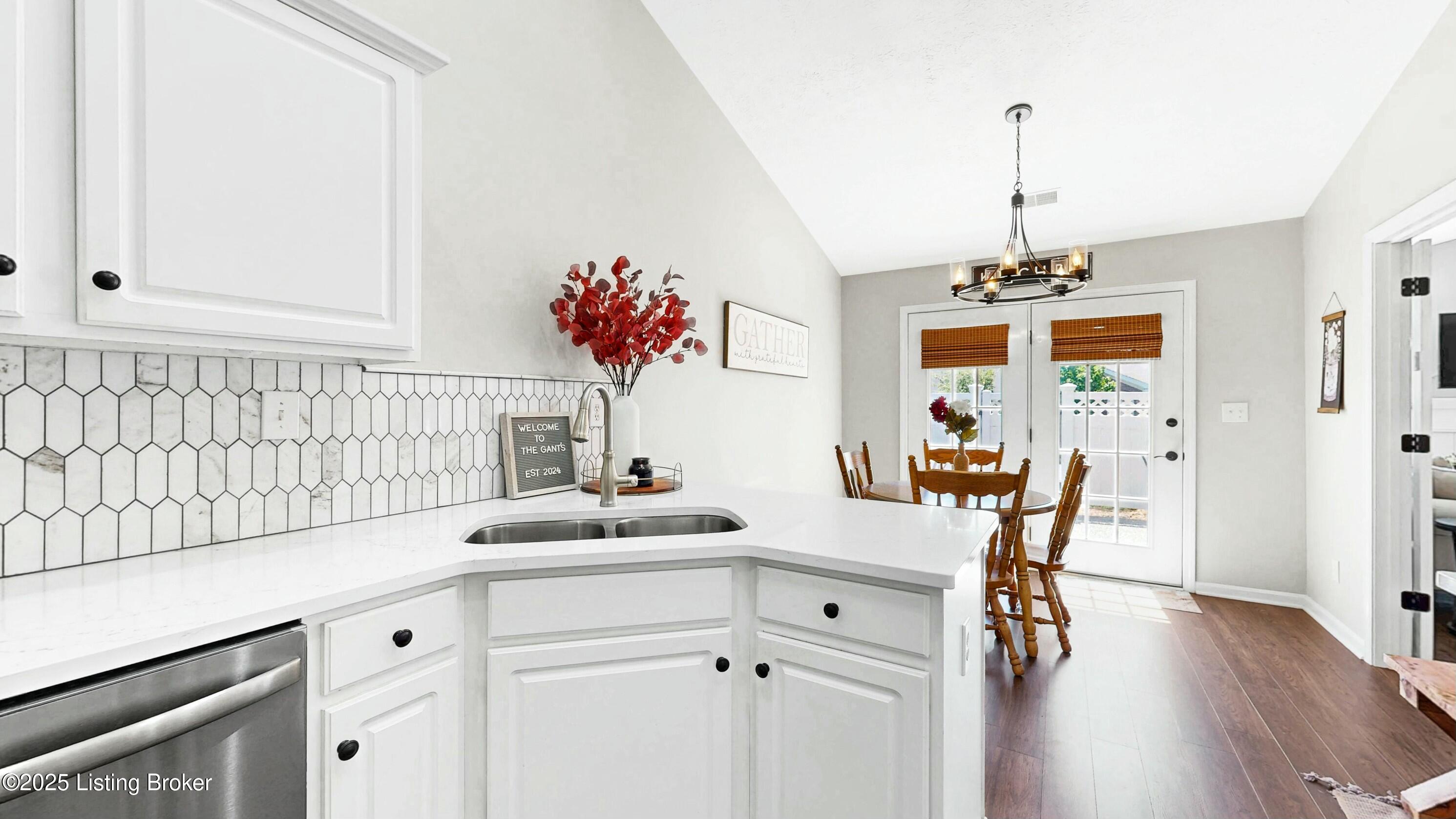 11005 Cambridge Commons Dr