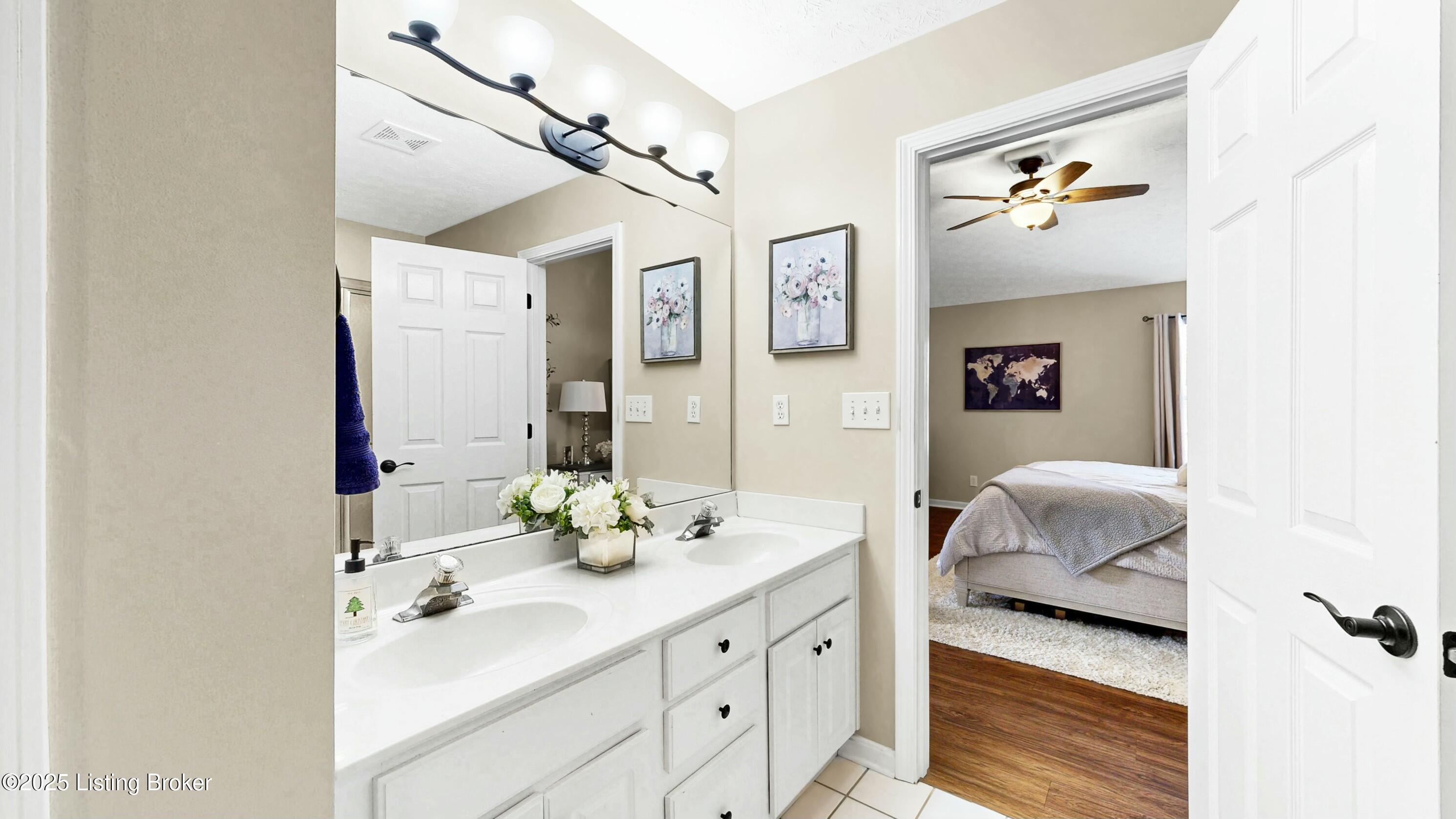 11005 Cambridge Commons Dr