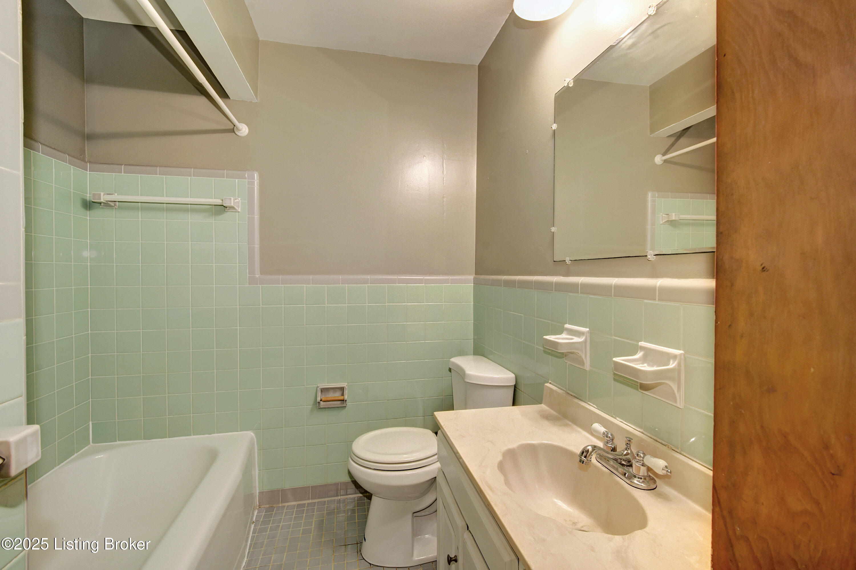 9612 Watterson Trail