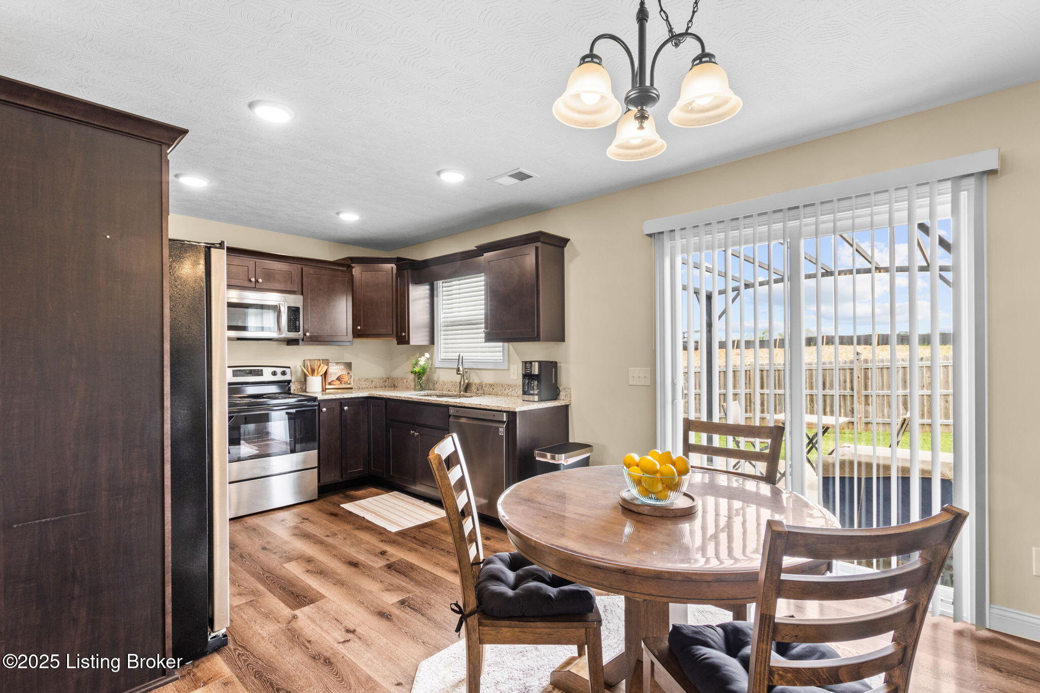 105 Aiden Ln