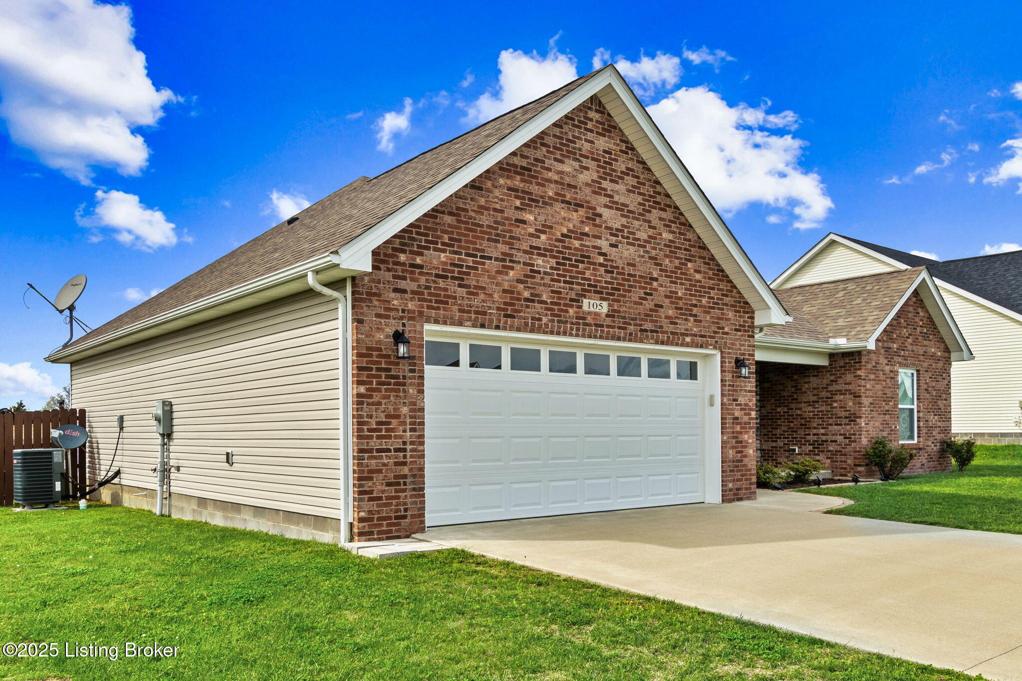 105 Aiden Ln