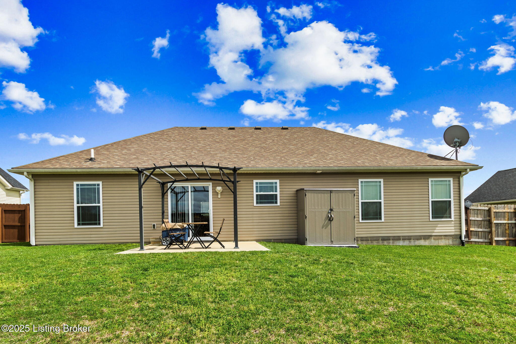 105 Aiden Ln