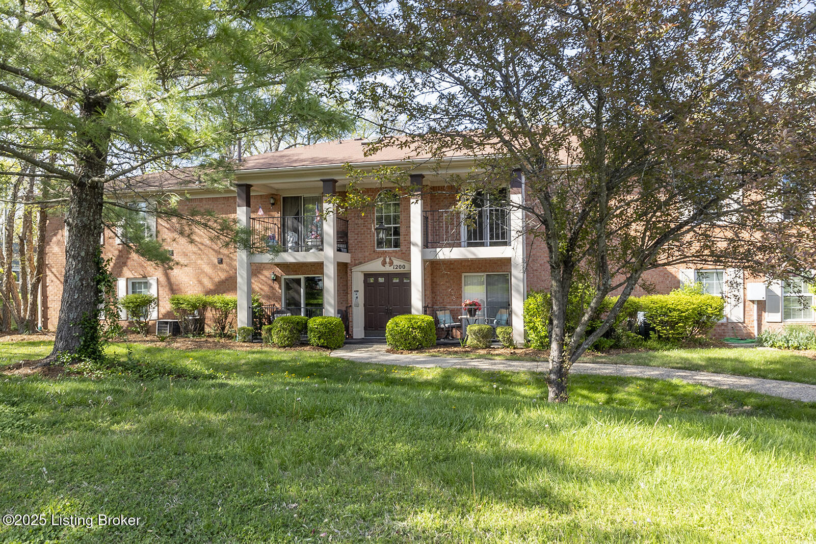 1208 Forest Park Rd