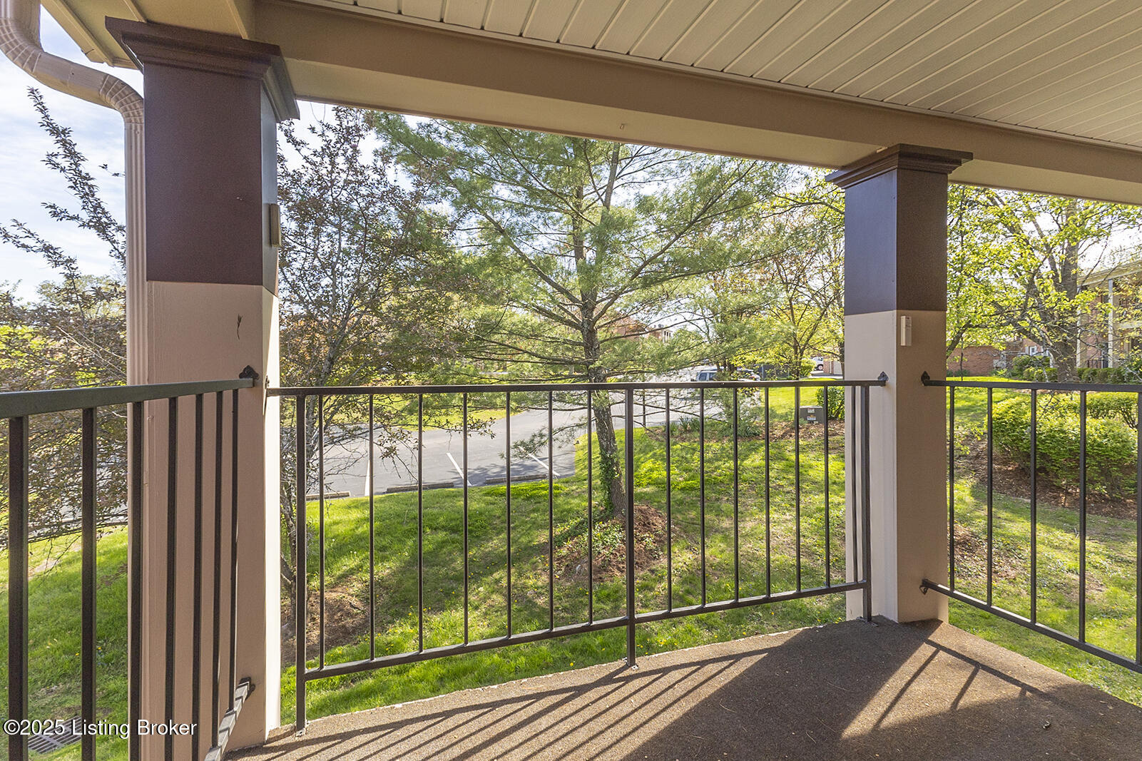 1208 Forest Park Rd