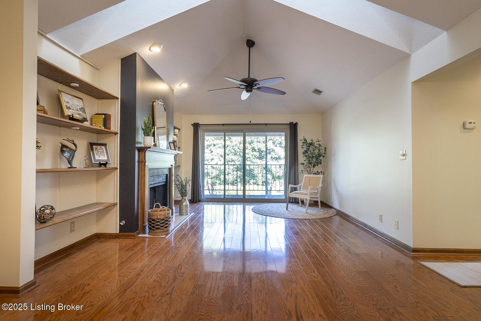 1208 Forest Park Rd