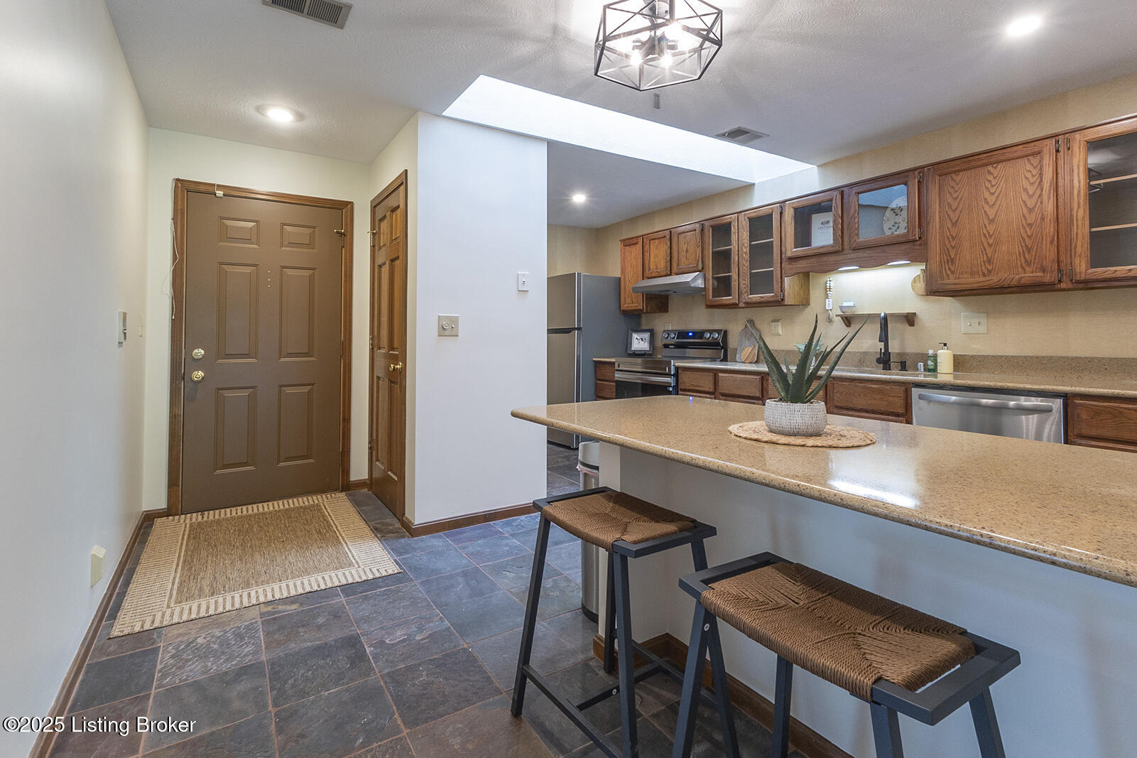 1208 Forest Park Rd