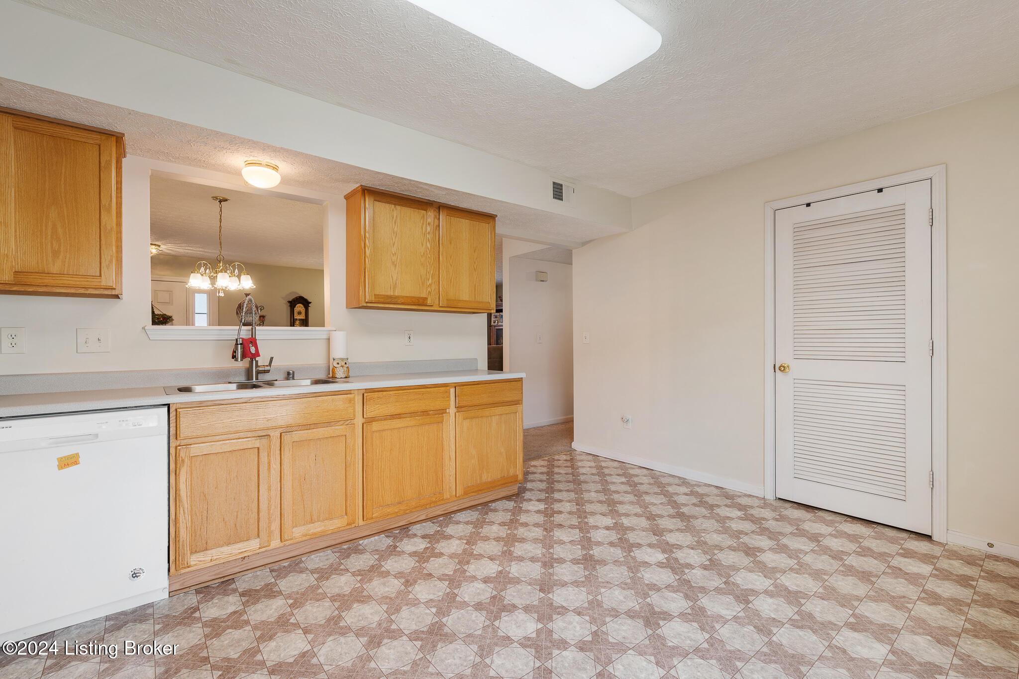 7902 Misty Green Way