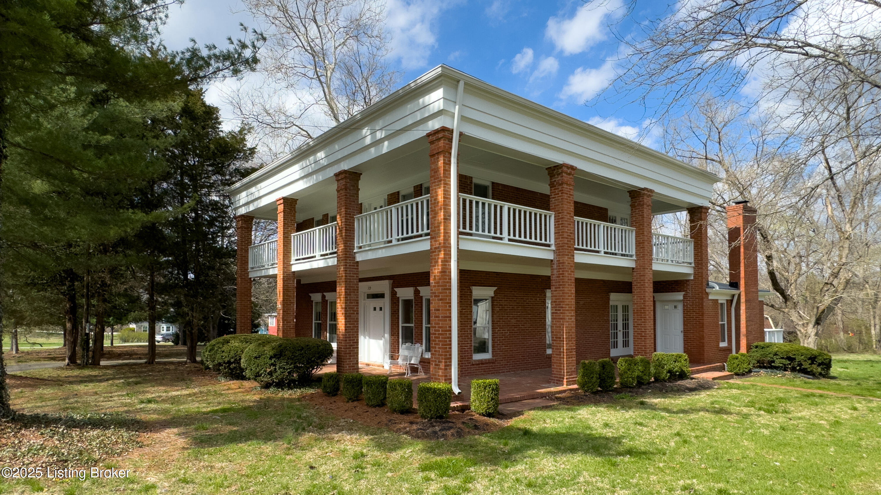 319 Central Ave