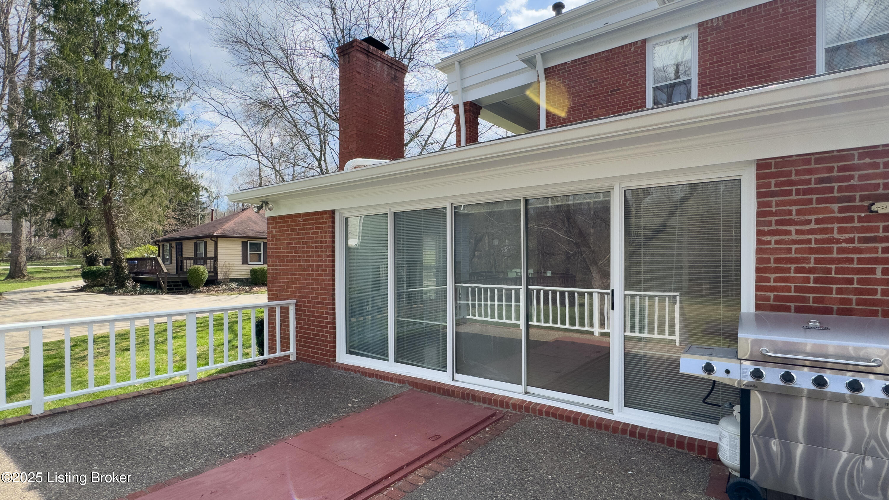 319 Central Ave