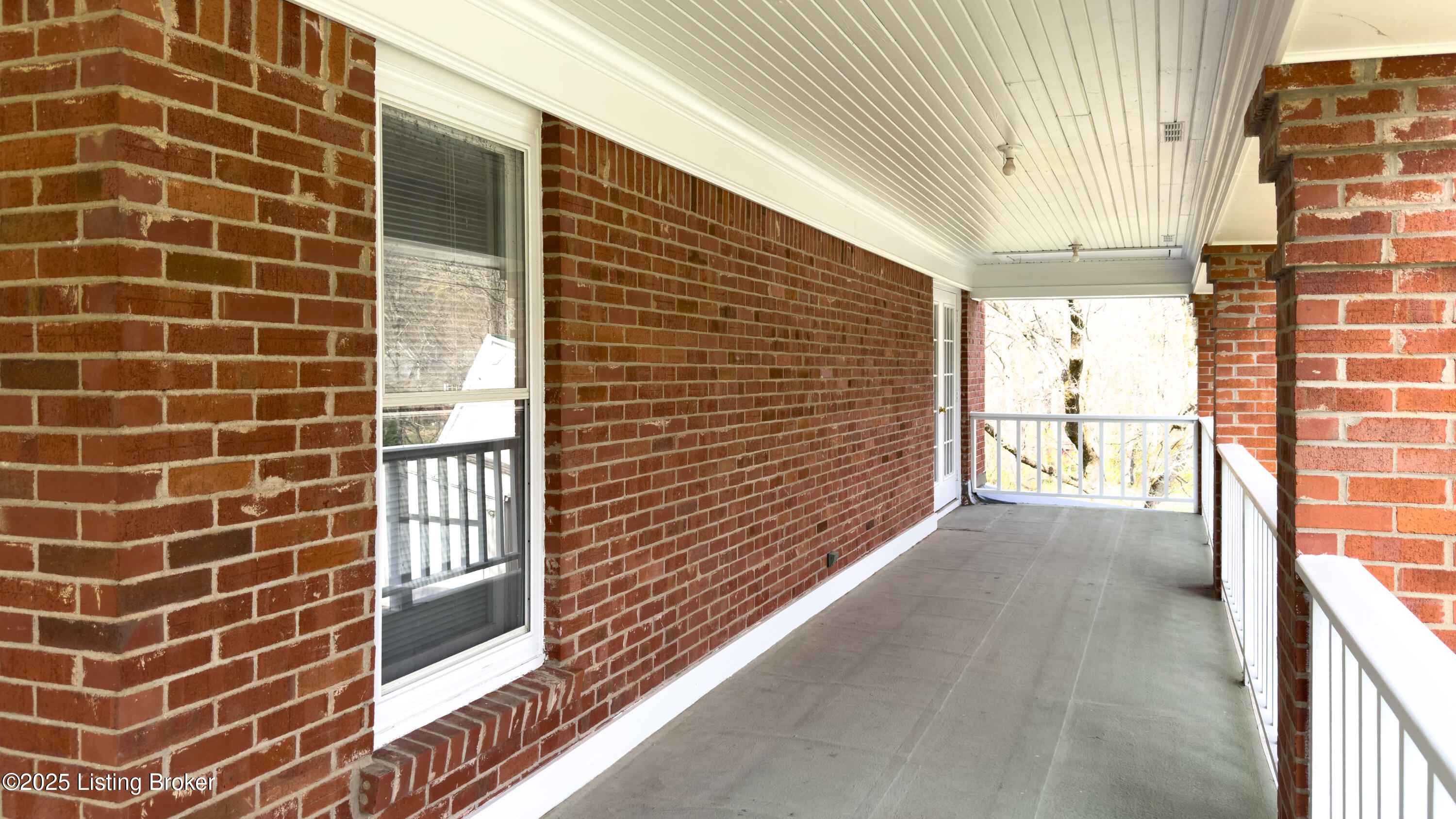 319 Central Ave