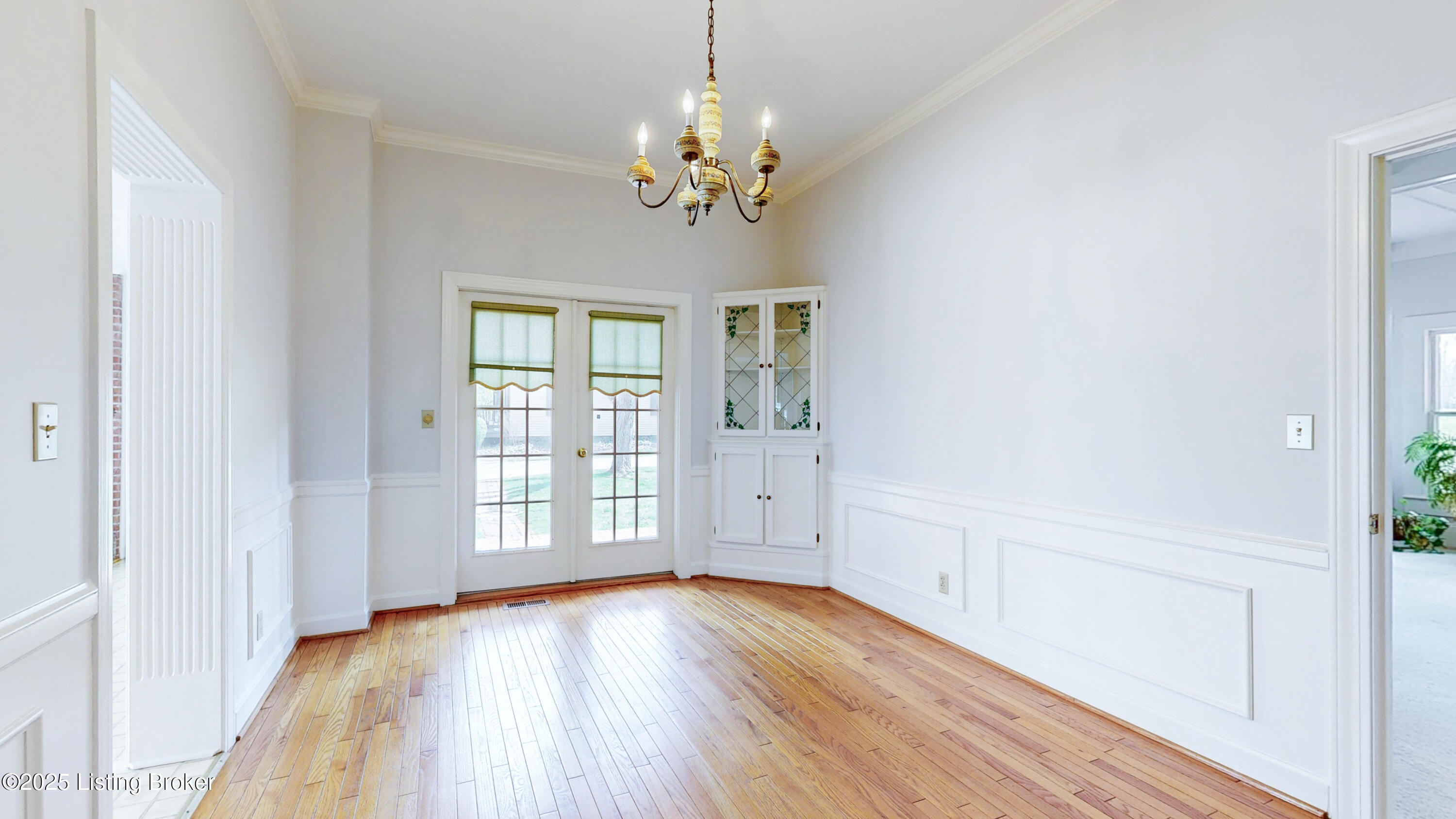 319 Central Ave