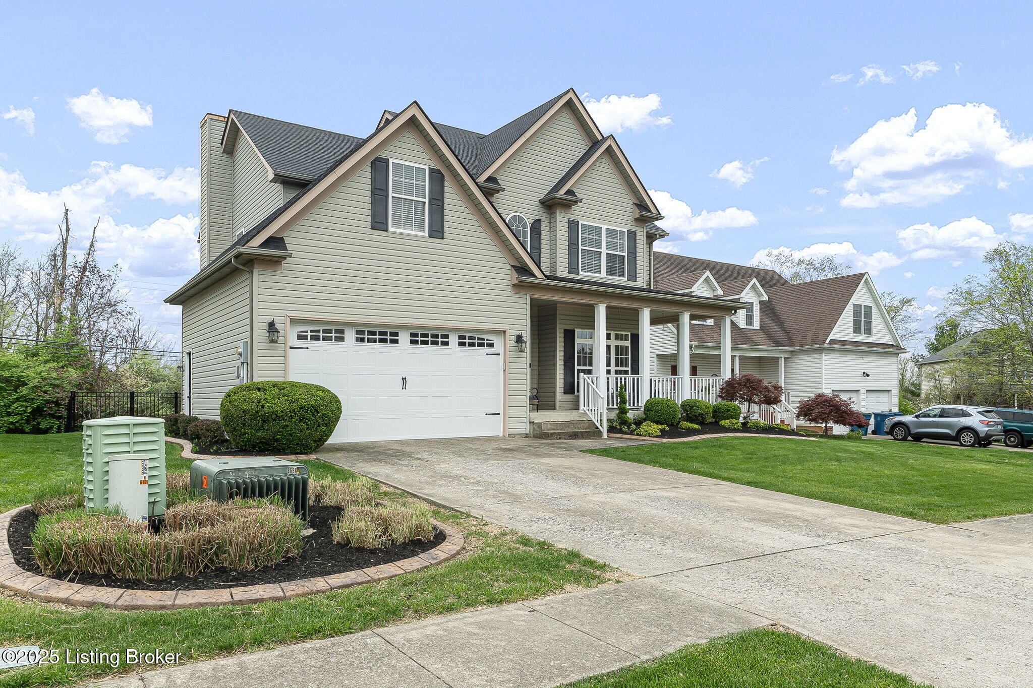 6027 Sweetbay Dr
